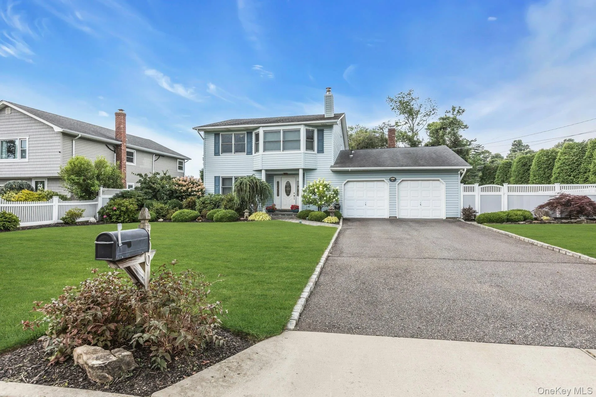 100 Middlesex Avenue, Islip, NY, 4 Bedrooms Bedrooms, 8 Rooms Rooms,1 BathroomBathrooms,Residential,For Rent,Middlesex,0,1030335 100 Middlesex Avenue, Islip, NY, 4 Bedrooms Bedrooms, 8 Rooms Rooms,1 BathroomBathrooms,Residential,For Rent,Middlesex,0,1030335