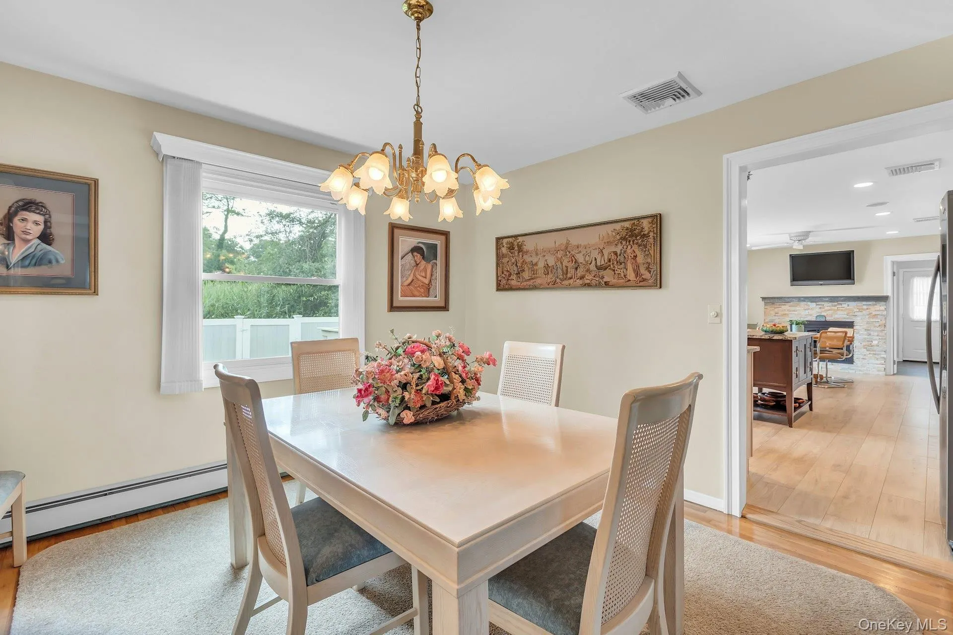 100 Middlesex Avenue, Islip, NY, 4 Bedrooms Bedrooms, 8 Rooms Rooms,1 BathroomBathrooms,Residential,For Rent,Middlesex,0,1030335 100 Middlesex Avenue, Islip, NY, 4 Bedrooms Bedrooms, 8 Rooms Rooms,1 BathroomBathrooms,Residential,For Rent,Middlesex,0,1030335