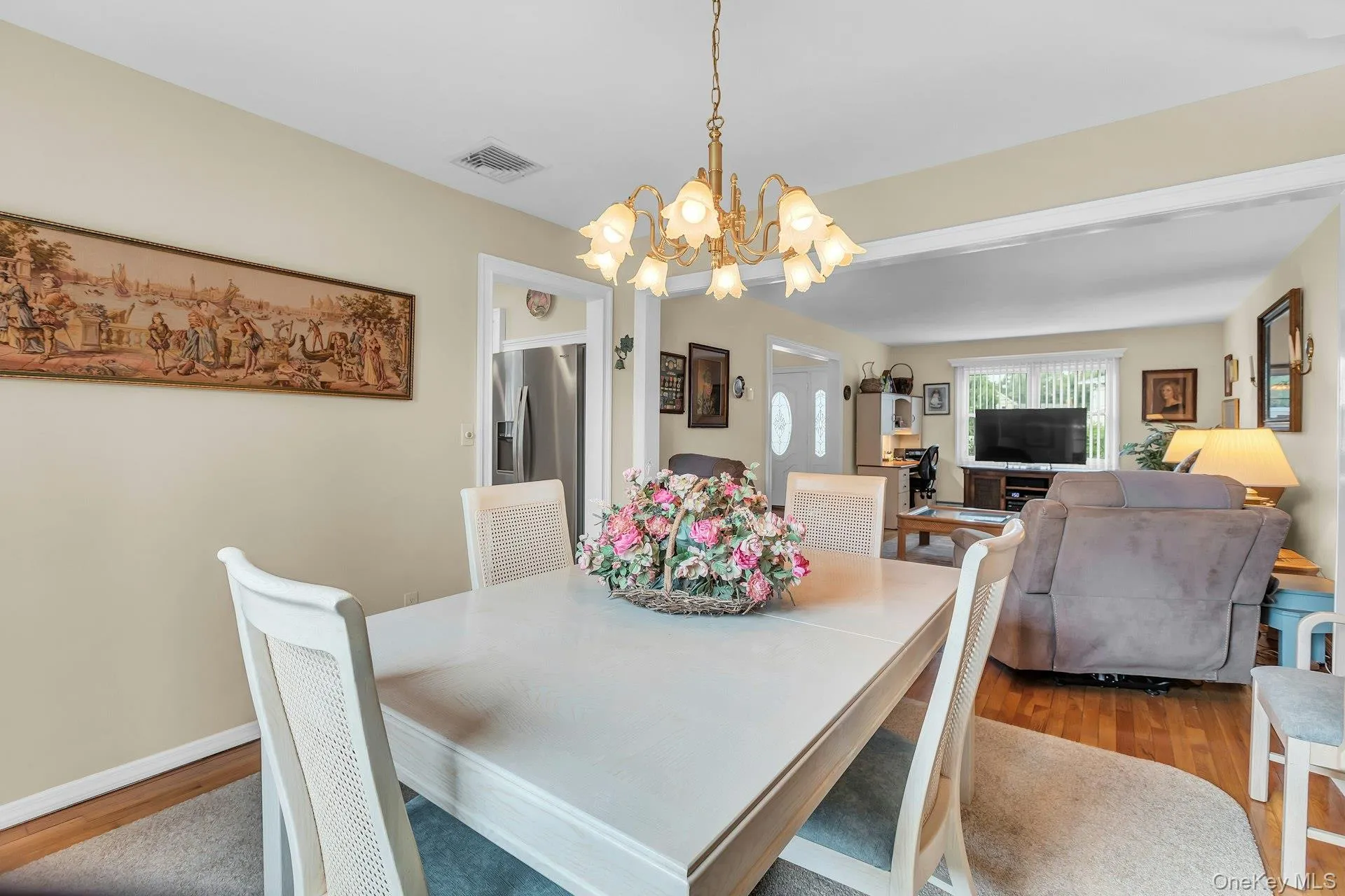 100 Middlesex Avenue, Islip, NY, 4 Bedrooms Bedrooms, 8 Rooms Rooms,1 BathroomBathrooms,Residential,For Rent,Middlesex,0,1030335 100 Middlesex Avenue, Islip, NY, 4 Bedrooms Bedrooms, 8 Rooms Rooms,1 BathroomBathrooms,Residential,For Rent,Middlesex,0,1030335