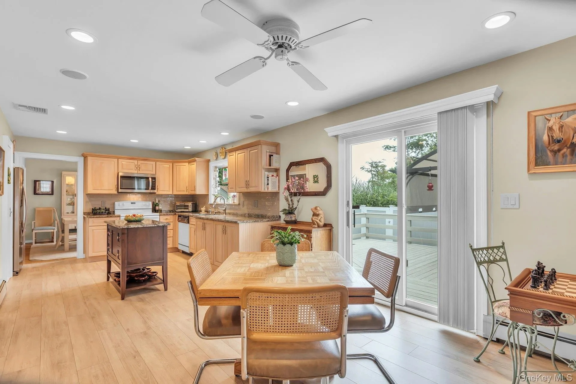 100 Middlesex Avenue, Islip, NY, 4 Bedrooms Bedrooms, 8 Rooms Rooms,1 BathroomBathrooms,Residential,For Rent,Middlesex,0,1030335 100 Middlesex Avenue, Islip, NY, 4 Bedrooms Bedrooms, 8 Rooms Rooms,1 BathroomBathrooms,Residential,For Rent,Middlesex,0,1030335