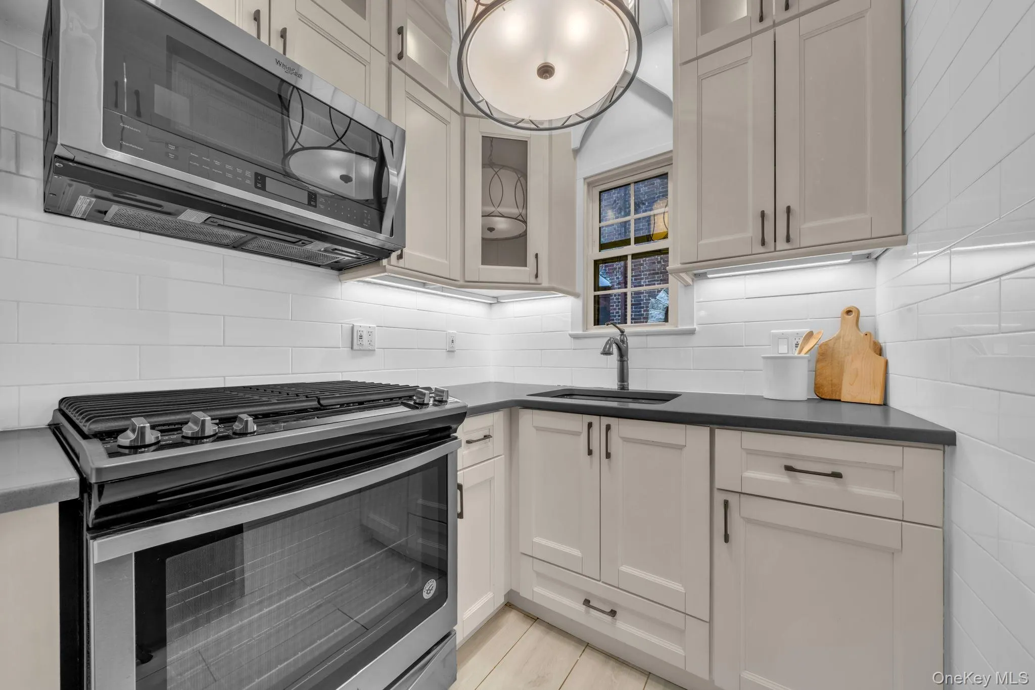 35-05 167th Street, New York, NY, 1 Bedroom Bedrooms, 4 Rooms Rooms,1 BathroomBathrooms,Residential,For Rent,167th,0,1030338 35-05 167th Street, New York, NY, 1 Bedroom Bedrooms, 4 Rooms Rooms,1 BathroomBathrooms,Residential,For Rent,167th,0,1030338