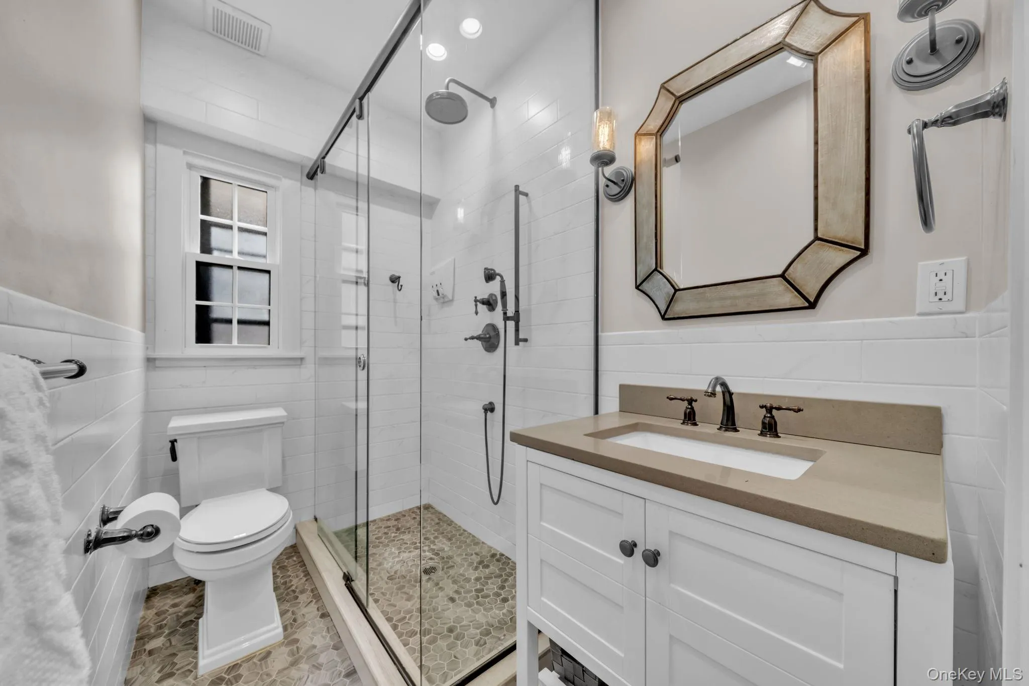 35-05 167th Street, New York, NY, 1 Bedroom Bedrooms, 4 Rooms Rooms,1 BathroomBathrooms,Residential,For Rent,167th,0,1030338 35-05 167th Street, New York, NY, 1 Bedroom Bedrooms, 4 Rooms Rooms,1 BathroomBathrooms,Residential,For Rent,167th,0,1030338