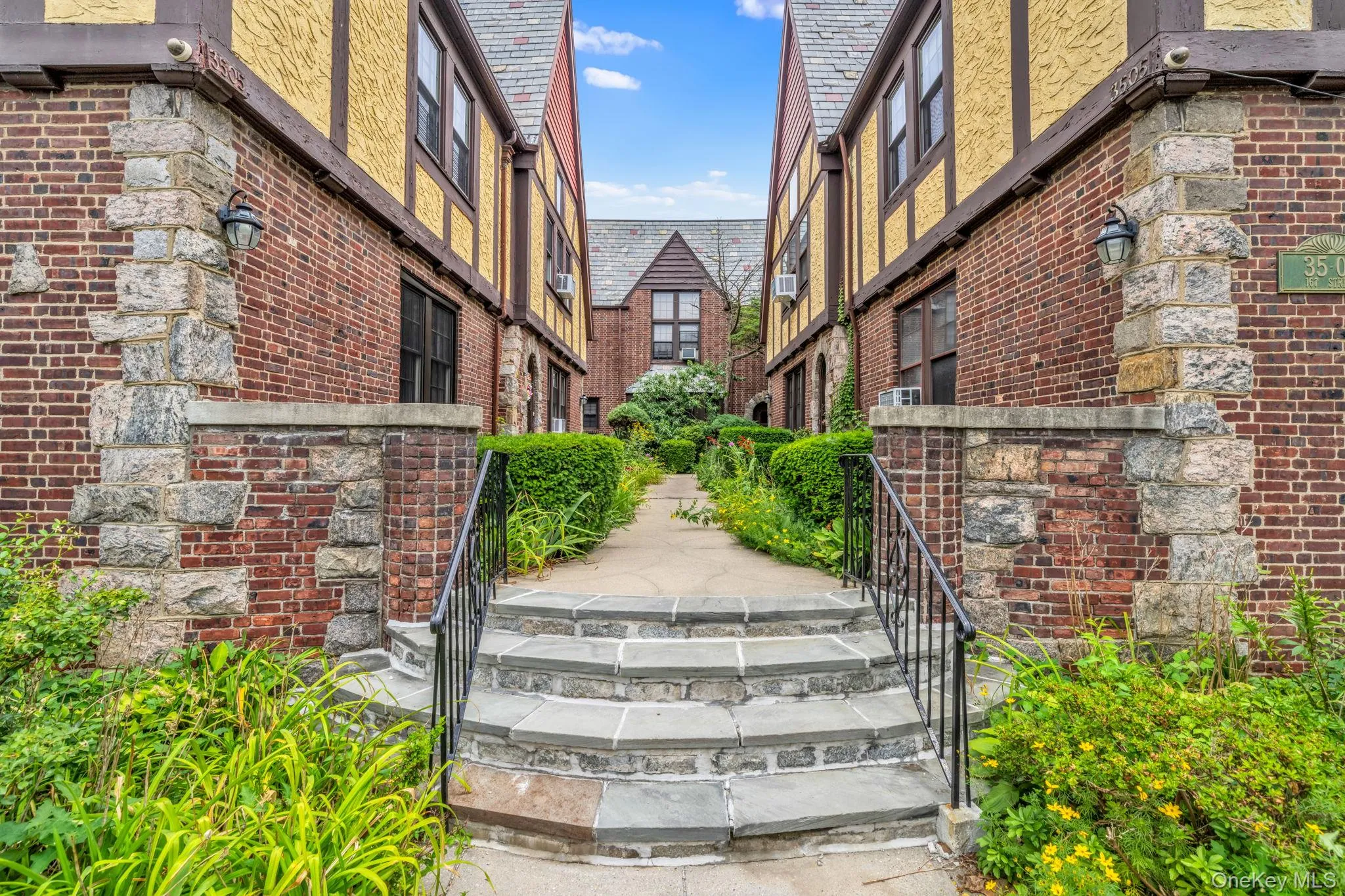 35-05 167th Street, New York, NY, 1 Bedroom Bedrooms, 4 Rooms Rooms,1 BathroomBathrooms,Residential,For Rent,167th,0,1030338 35-05 167th Street, New York, NY, 1 Bedroom Bedrooms, 4 Rooms Rooms,1 BathroomBathrooms,Residential,For Rent,167th,0,1030338
