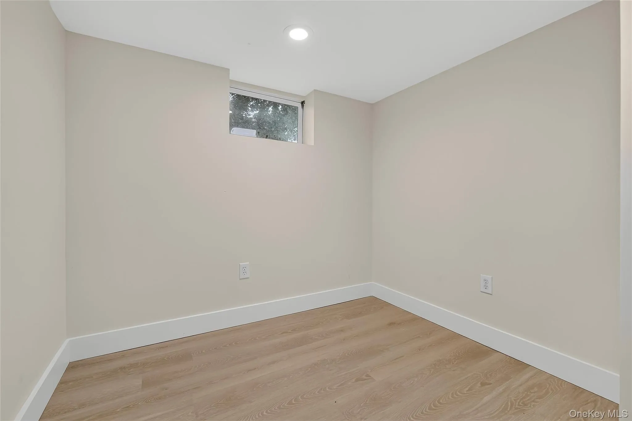 16 Maple Avenue, Clarkstown, NY, 4 Bedrooms Bedrooms, 9 Rooms Rooms,2 BathroomsBathrooms,Residential,For Rent,Maple,0,1030341 16 Maple Avenue, Clarkstown, NY, 4 Bedrooms Bedrooms, 9 Rooms Rooms,2 BathroomsBathrooms,Residential,For Rent,Maple,0,1030341