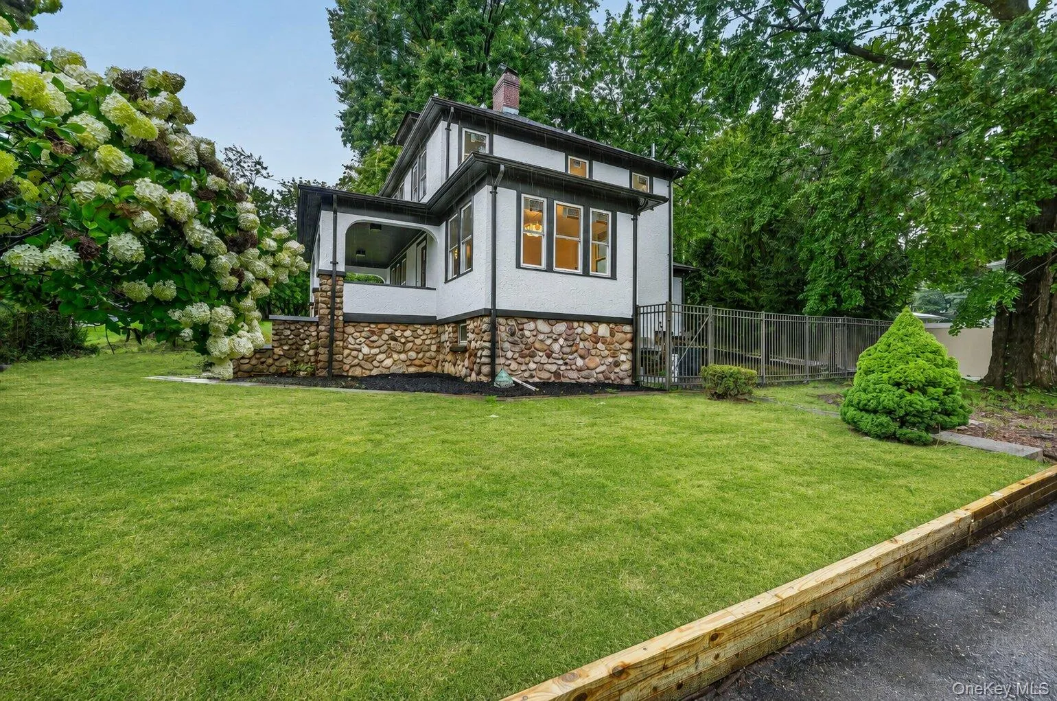 16 Maple Avenue, Clarkstown, NY, 4 Bedrooms Bedrooms, 9 Rooms Rooms,2 BathroomsBathrooms,Residential,For Rent,Maple,0,1030341 16 Maple Avenue, Clarkstown, NY, 4 Bedrooms Bedrooms, 9 Rooms Rooms,2 BathroomsBathrooms,Residential,For Rent,Maple,0,1030341