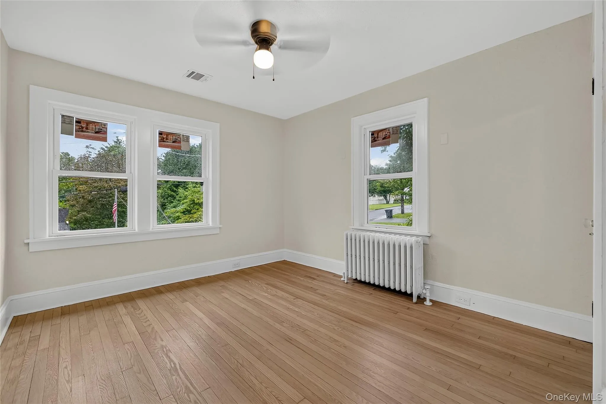16 Maple Avenue, Clarkstown, NY, 4 Bedrooms Bedrooms, 9 Rooms Rooms,2 BathroomsBathrooms,Residential,For Rent,Maple,0,1030341 16 Maple Avenue, Clarkstown, NY, 4 Bedrooms Bedrooms, 9 Rooms Rooms,2 BathroomsBathrooms,Residential,For Rent,Maple,0,1030341