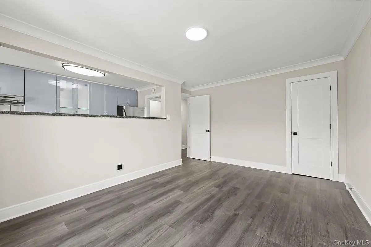 2219 28 Street, New York, NY, 2 Bedrooms Bedrooms, 5 Rooms Rooms,1 BathroomBathrooms,Residential Lease,For Rent,28,0,1030342 2219 28 Street, New York, NY, 2 Bedrooms Bedrooms, 5 Rooms Rooms,1 BathroomBathrooms,Residential Lease,For Rent,28,0,1030342