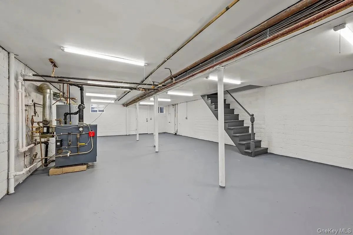 2219 28 Street, New York, NY, 2 Bedrooms Bedrooms, 5 Rooms Rooms,1 BathroomBathrooms,Residential Lease,For Rent,28,0,1030342 2219 28 Street, New York, NY, 2 Bedrooms Bedrooms, 5 Rooms Rooms,1 BathroomBathrooms,Residential Lease,For Rent,28,0,1030342