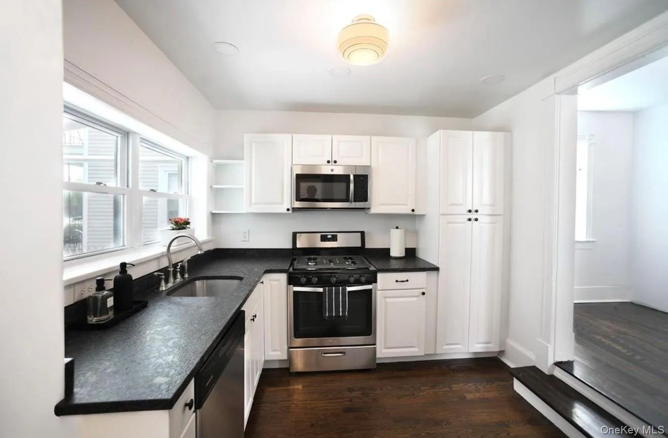 14 Cedar Street, Beacon, NY, 3 Bedrooms Bedrooms, 6 Rooms Rooms,1 BathroomBathrooms,Residential Lease,For Rent,Cedar,0,1030343 14 Cedar Street, Beacon, NY, 3 Bedrooms Bedrooms, 6 Rooms Rooms,1 BathroomBathrooms,Residential Lease,For Rent,Cedar,0,1030343