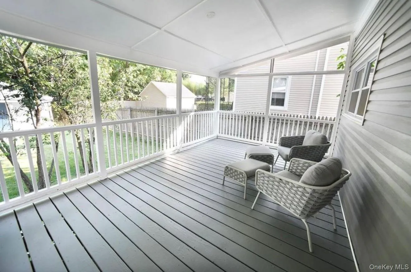 14 Cedar Street, Beacon, NY, 3 Bedrooms Bedrooms, 6 Rooms Rooms,1 BathroomBathrooms,Residential Lease,For Rent,Cedar,0,1030343 14 Cedar Street, Beacon, NY, 3 Bedrooms Bedrooms, 6 Rooms Rooms,1 BathroomBathrooms,Residential Lease,For Rent,Cedar,0,1030343