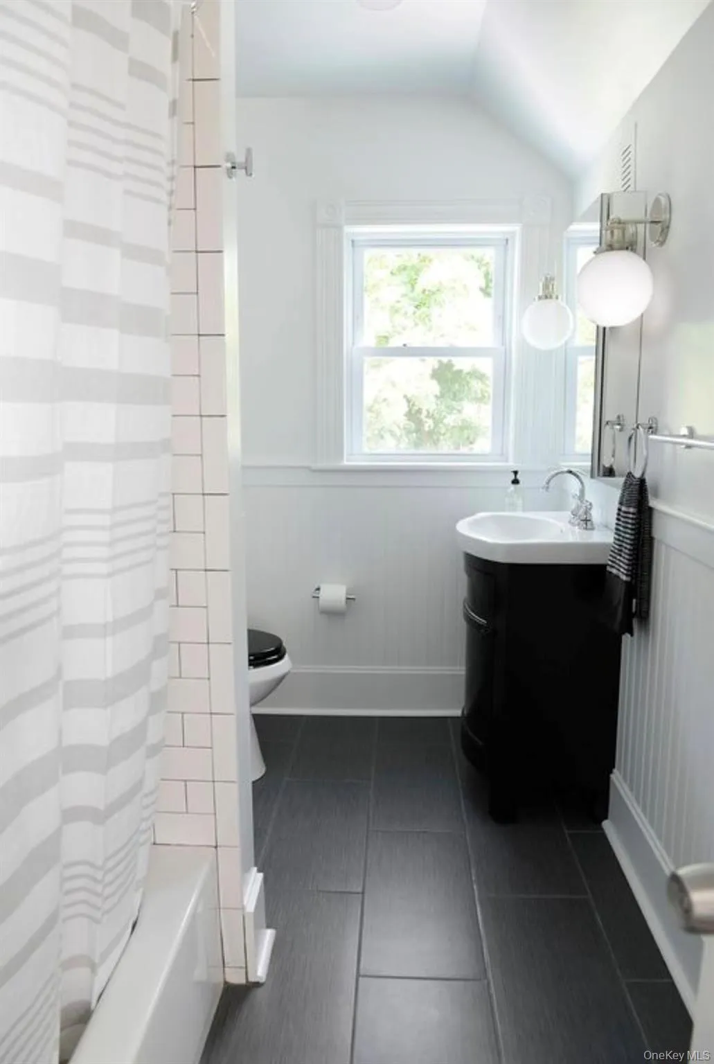 14 Cedar Street, Beacon, NY, 3 Bedrooms Bedrooms, 6 Rooms Rooms,1 BathroomBathrooms,Residential Lease,For Rent,Cedar,0,1030343 14 Cedar Street, Beacon, NY, 3 Bedrooms Bedrooms, 6 Rooms Rooms,1 BathroomBathrooms,Residential Lease,For Rent,Cedar,0,1030343