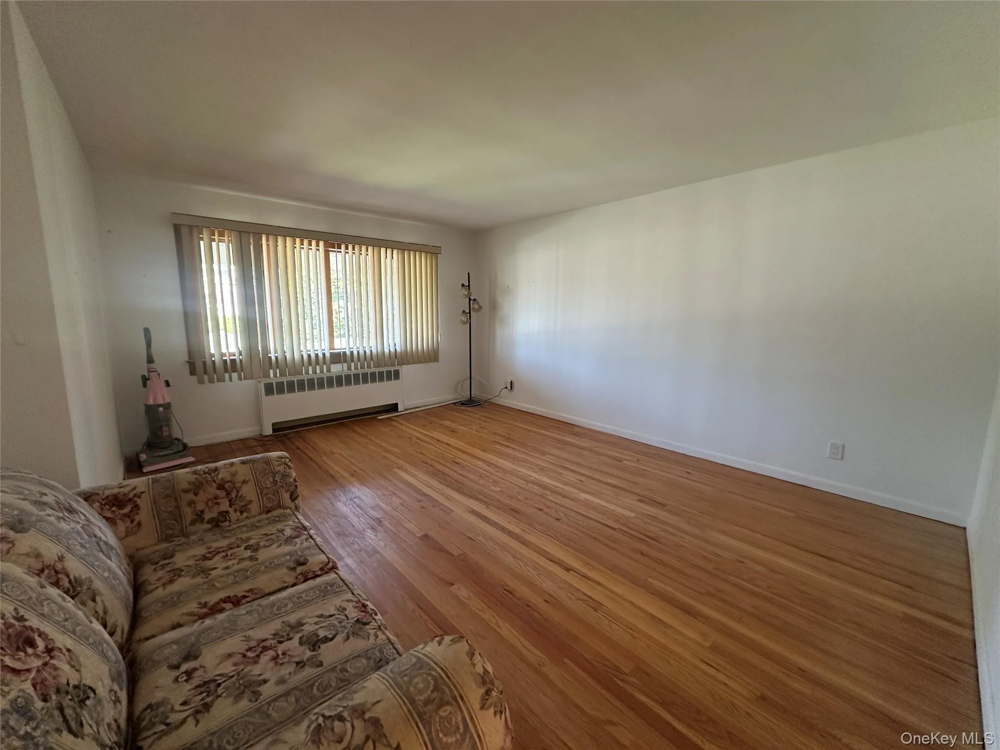 12 Smith Street, Glen Cove, NY, 3 Bedrooms Bedrooms, 7 Rooms Rooms,1 BathroomBathrooms,Residential Lease,For Rent,Smith,0,1030344 12 Smith Street, Glen Cove, NY, 3 Bedrooms Bedrooms, 7 Rooms Rooms,1 BathroomBathrooms,Residential Lease,For Rent,Smith,0,1030344