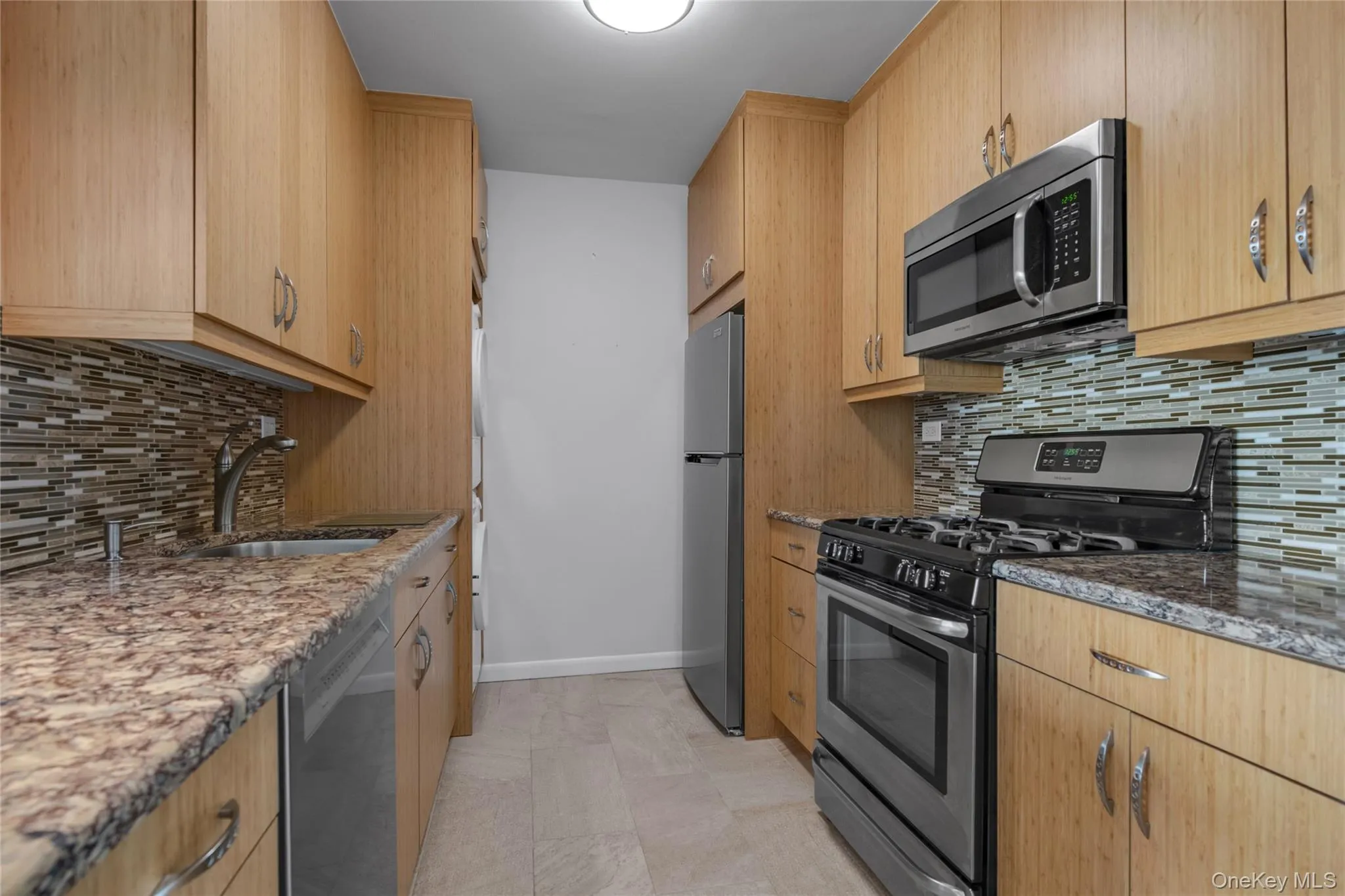 271-10 Grand Central Parkway, New York, NY, 1 Bedroom Bedrooms, 3 Rooms Rooms,1 BathroomBathrooms,Residential,For Rent,Grand Central Parkway,0,1030352 271-10 Grand Central Parkway, New York, NY, 1 Bedroom Bedrooms, 3 Rooms Rooms,1 BathroomBathrooms,Residential,For Rent,Grand Central Parkway,0,1030352