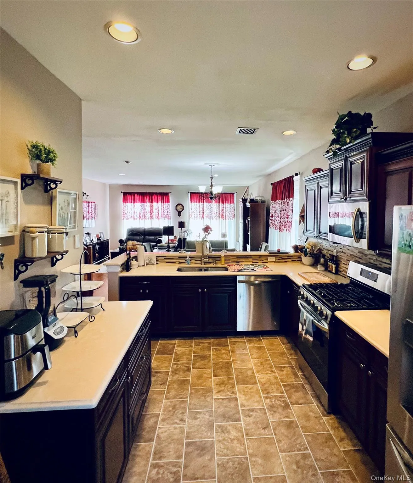 149 Windward Court, Brookhaven, NY, 3 Bedrooms Bedrooms, 6 Rooms Rooms,2 BathroomsBathrooms,Residential,For Rent,Windward,0,1030359 149 Windward Court, Brookhaven, NY, 3 Bedrooms Bedrooms, 6 Rooms Rooms,2 BathroomsBathrooms,Residential,For Rent,Windward,0,1030359