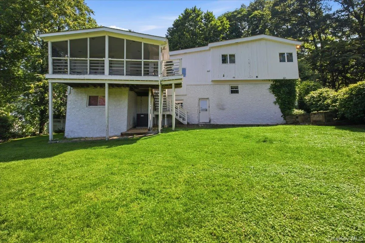 23 Greenville Road, Greenburgh, NY, 5 Bedrooms Bedrooms, 9 Rooms Rooms,2 BathroomsBathrooms,Residential,For Rent,Greenville,0,1030360 23 Greenville Road, Greenburgh, NY, 5 Bedrooms Bedrooms, 9 Rooms Rooms,2 BathroomsBathrooms,Residential,For Rent,Greenville,0,1030360