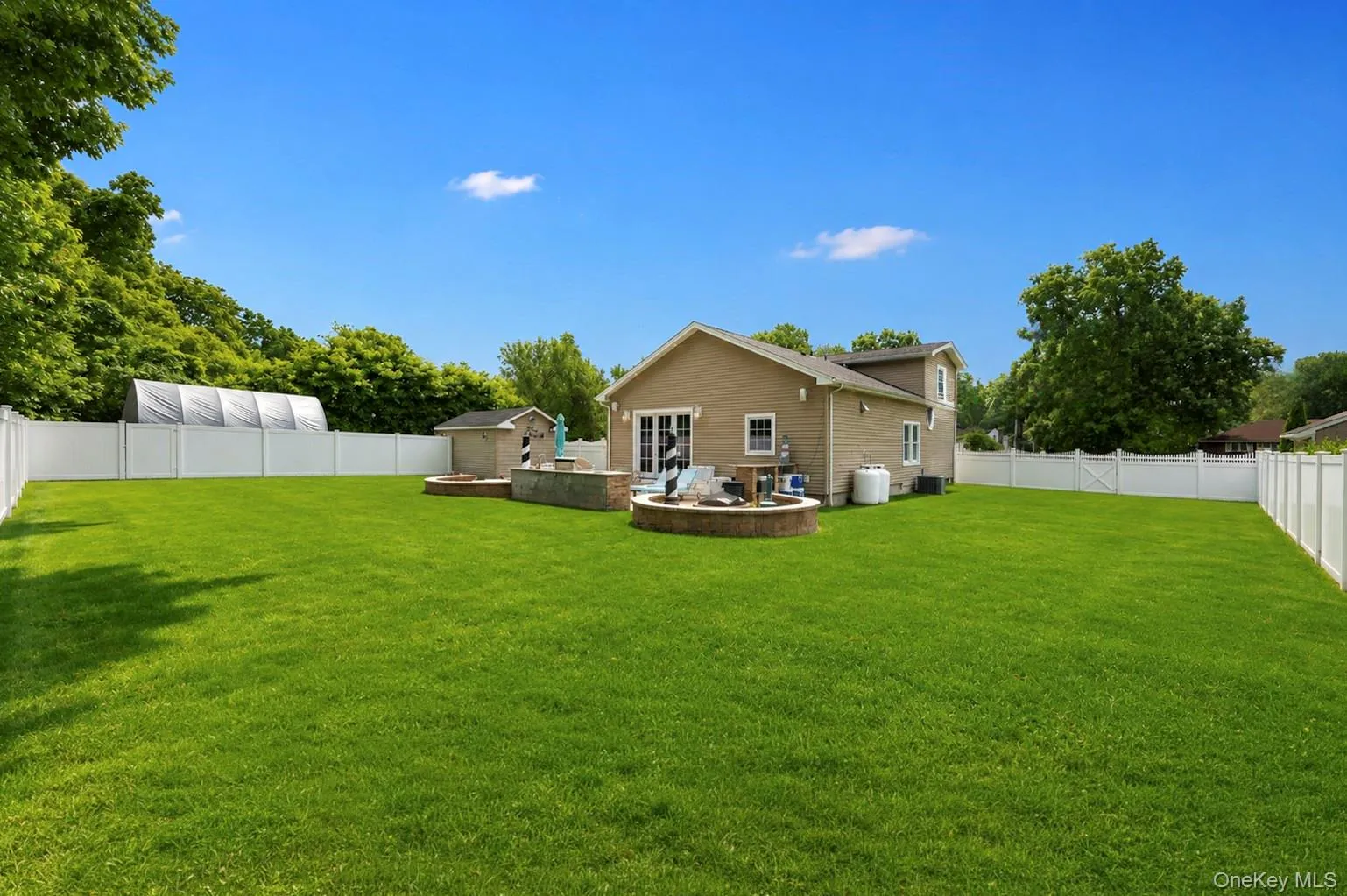 2553 Motor Parkway, Islip, NY, 4 Bedrooms Bedrooms, 7 Rooms Rooms,3 BathroomsBathrooms,Residential,For Rent,Motor,0,1030366 2553 Motor Parkway, Islip, NY, 4 Bedrooms Bedrooms, 7 Rooms Rooms,3 BathroomsBathrooms,Residential,For Rent,Motor,0,1030366