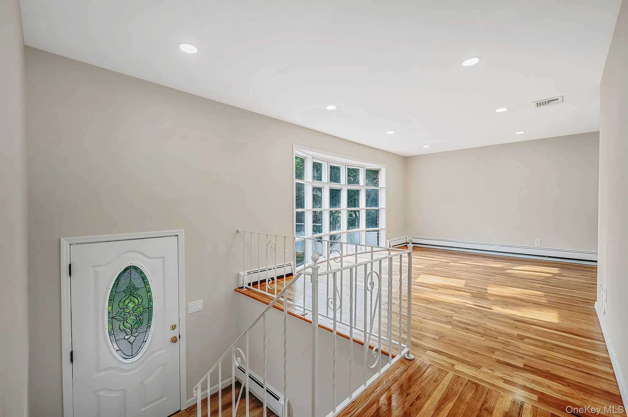 3 Richlee Drive, Huntington, NY, 4 Bedrooms Bedrooms, 10 Rooms Rooms,2 BathroomsBathrooms,Residential,For Rent,Richlee,0,1030367 3 Richlee Drive, Huntington, NY, 4 Bedrooms Bedrooms, 10 Rooms Rooms,2 BathroomsBathrooms,Residential,For Rent,Richlee,0,1030367