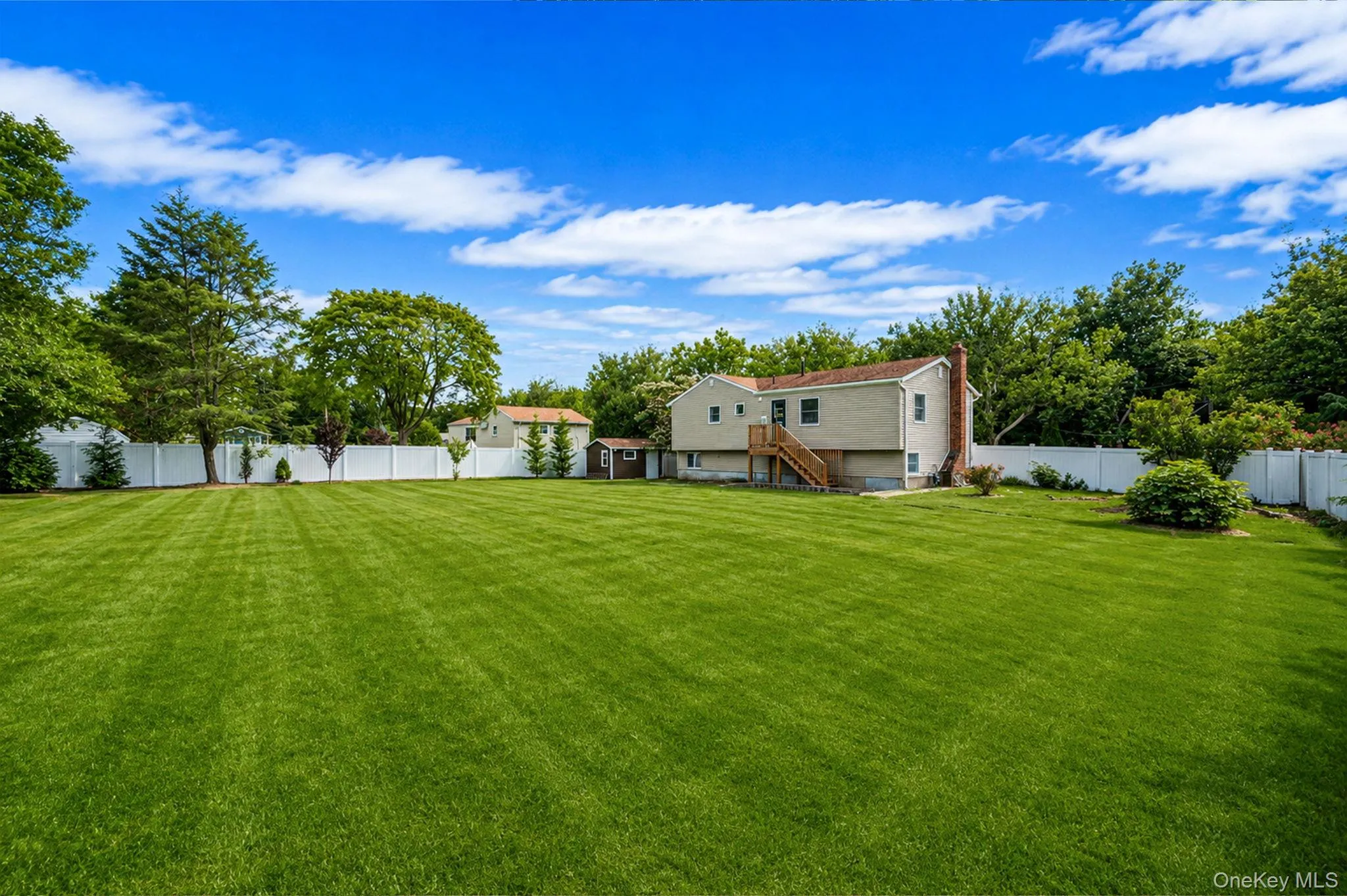 3 Richlee Drive, Huntington, NY, 4 Bedrooms Bedrooms, 10 Rooms Rooms,2 BathroomsBathrooms,Residential,For Rent,Richlee,0,1030367 3 Richlee Drive, Huntington, NY, 4 Bedrooms Bedrooms, 10 Rooms Rooms,2 BathroomsBathrooms,Residential,For Rent,Richlee,0,1030367