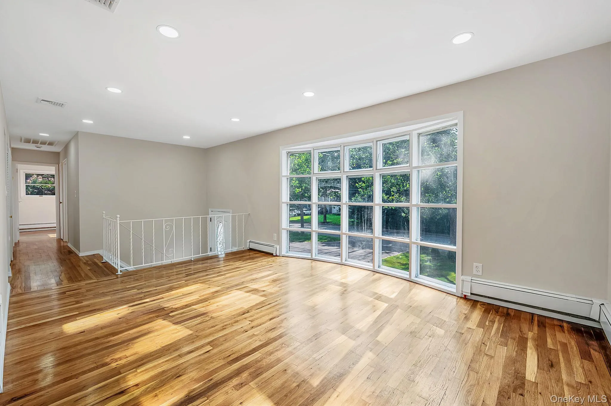 3 Richlee Drive, Huntington, NY, 4 Bedrooms Bedrooms, 10 Rooms Rooms,2 BathroomsBathrooms,Residential,For Rent,Richlee,0,1030367 3 Richlee Drive, Huntington, NY, 4 Bedrooms Bedrooms, 10 Rooms Rooms,2 BathroomsBathrooms,Residential,For Rent,Richlee,0,1030367