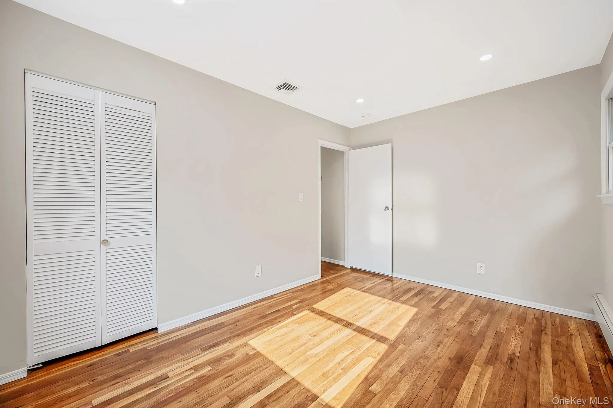 3 Richlee Drive, Huntington, NY, 4 Bedrooms Bedrooms, 10 Rooms Rooms,2 BathroomsBathrooms,Residential,For Rent,Richlee,0,1030367 3 Richlee Drive, Huntington, NY, 4 Bedrooms Bedrooms, 10 Rooms Rooms,2 BathroomsBathrooms,Residential,For Rent,Richlee,0,1030367