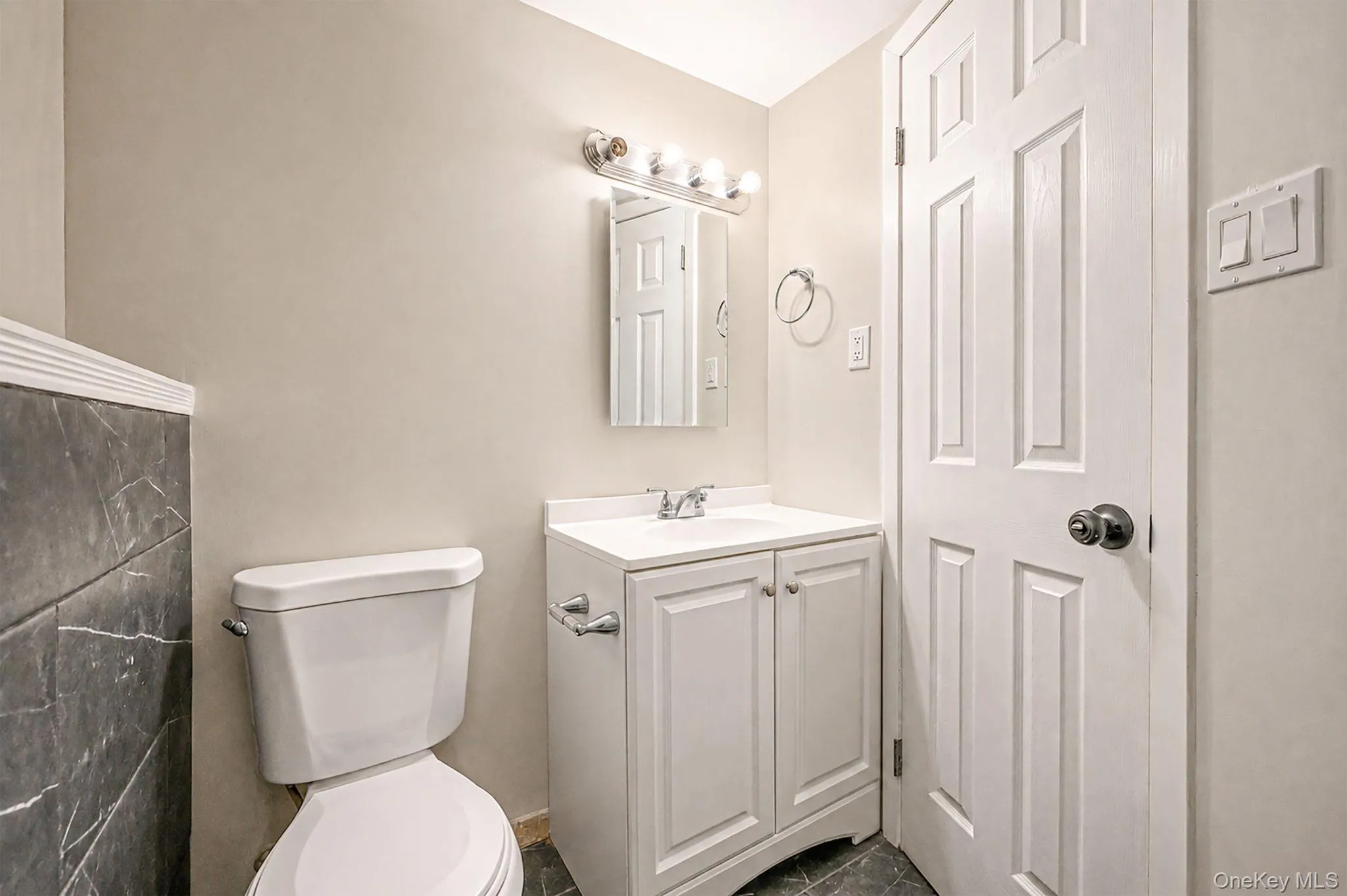 3 Richlee Drive, Huntington, NY, 4 Bedrooms Bedrooms, 10 Rooms Rooms,2 BathroomsBathrooms,Residential,For Rent,Richlee,0,1030367 3 Richlee Drive, Huntington, NY, 4 Bedrooms Bedrooms, 10 Rooms Rooms,2 BathroomsBathrooms,Residential,For Rent,Richlee,0,1030367