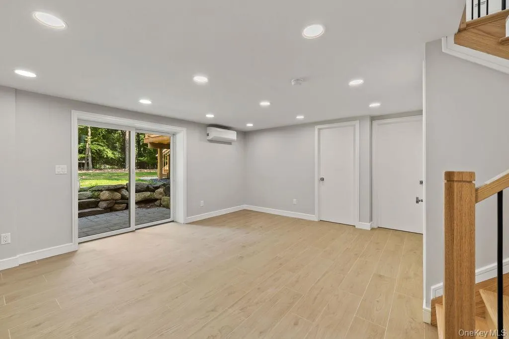 142 Little Tor Road, Clarkstown, NY, 5 Bedrooms Bedrooms, 9 Rooms Rooms,3 BathroomsBathrooms,Residential,For Rent,Little Tor,0,1030368 142 Little Tor Road, Clarkstown, NY, 5 Bedrooms Bedrooms, 9 Rooms Rooms,3 BathroomsBathrooms,Residential,For Rent,Little Tor,0,1030368