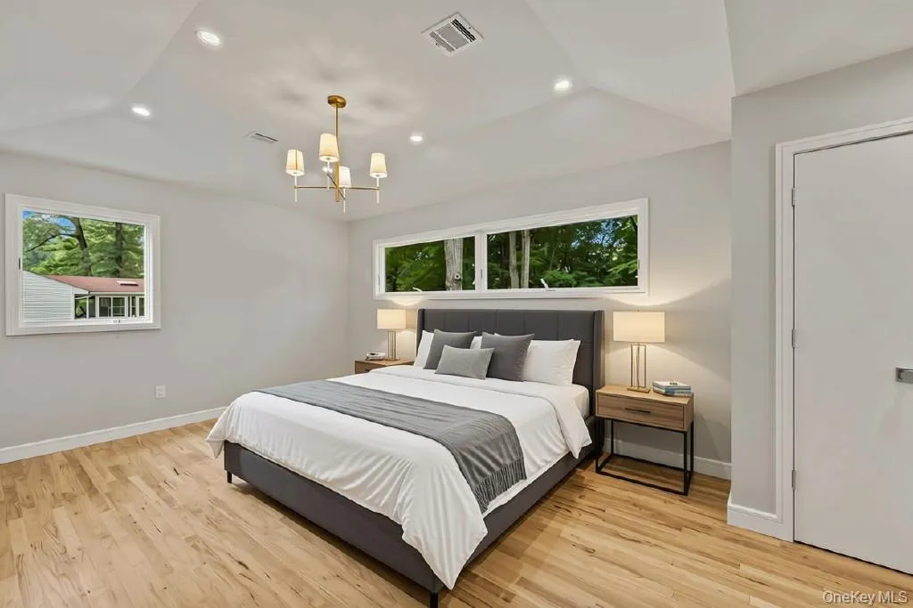 142 Little Tor Road, Clarkstown, NY, 5 Bedrooms Bedrooms, 9 Rooms Rooms,3 BathroomsBathrooms,Residential,For Rent,Little Tor,0,1030368 142 Little Tor Road, Clarkstown, NY, 5 Bedrooms Bedrooms, 9 Rooms Rooms,3 BathroomsBathrooms,Residential,For Rent,Little Tor,0,1030368