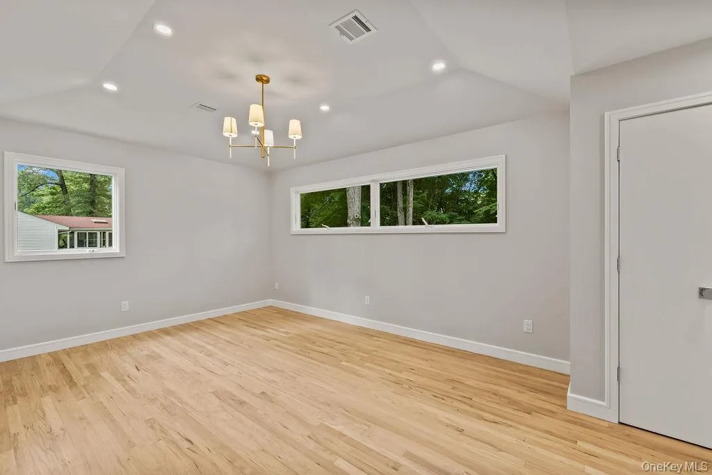 142 Little Tor Road, Clarkstown, NY, 5 Bedrooms Bedrooms, 9 Rooms Rooms,3 BathroomsBathrooms,Residential,For Rent,Little Tor,0,1030368 142 Little Tor Road, Clarkstown, NY, 5 Bedrooms Bedrooms, 9 Rooms Rooms,3 BathroomsBathrooms,Residential,For Rent,Little Tor,0,1030368