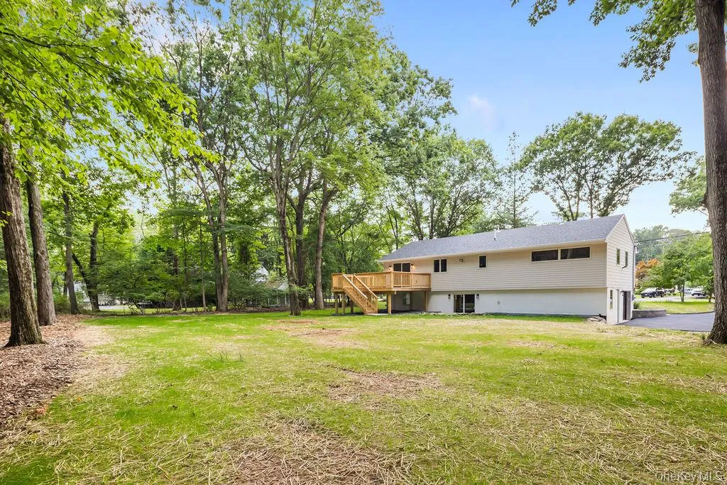 142 Little Tor Road, Clarkstown, NY, 5 Bedrooms Bedrooms, 9 Rooms Rooms,3 BathroomsBathrooms,Residential,For Rent,Little Tor,0,1030368 142 Little Tor Road, Clarkstown, NY, 5 Bedrooms Bedrooms, 9 Rooms Rooms,3 BathroomsBathrooms,Residential,For Rent,Little Tor,0,1030368