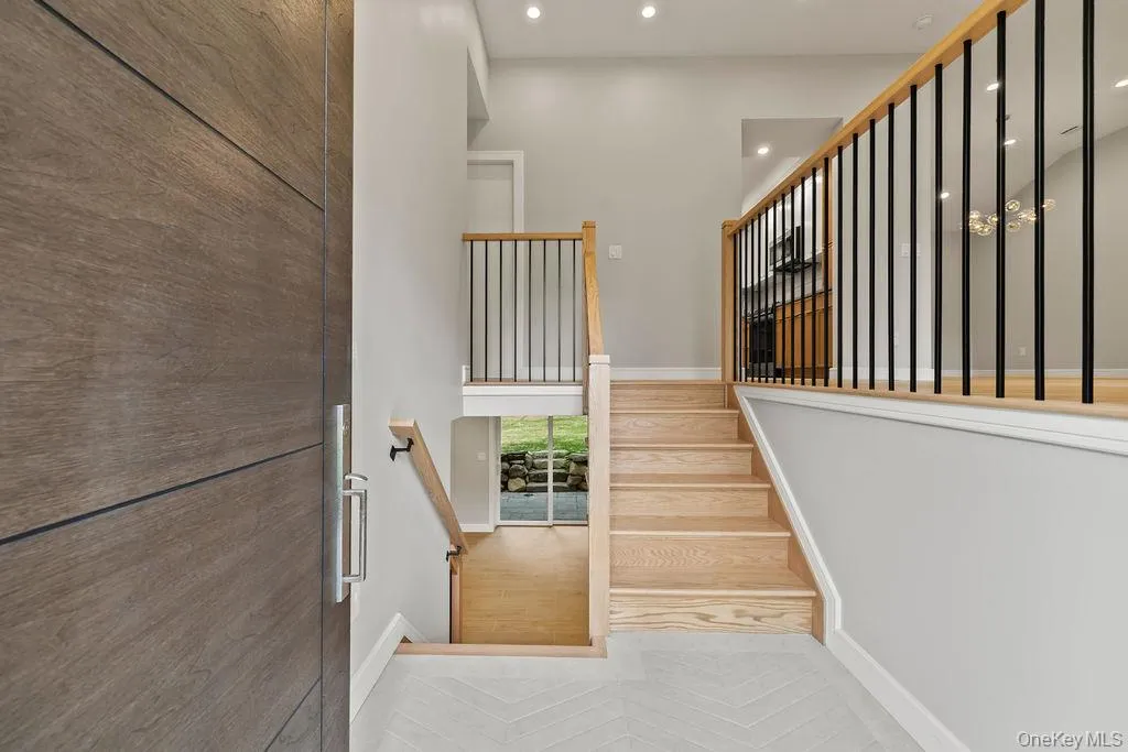 142 Little Tor Road, Clarkstown, NY, 5 Bedrooms Bedrooms, 9 Rooms Rooms,3 BathroomsBathrooms,Residential,For Rent,Little Tor,0,1030368 142 Little Tor Road, Clarkstown, NY, 5 Bedrooms Bedrooms, 9 Rooms Rooms,3 BathroomsBathrooms,Residential,For Rent,Little Tor,0,1030368