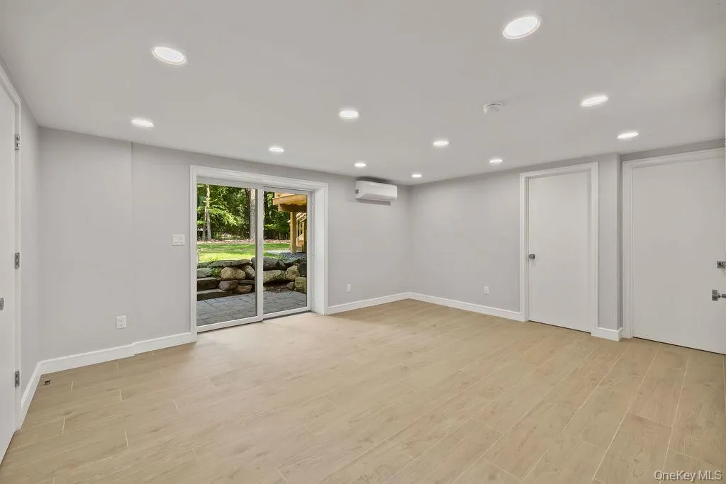 142 Little Tor Road, Clarkstown, NY, 5 Bedrooms Bedrooms, 9 Rooms Rooms,3 BathroomsBathrooms,Residential,For Rent,Little Tor,0,1030368 142 Little Tor Road, Clarkstown, NY, 5 Bedrooms Bedrooms, 9 Rooms Rooms,3 BathroomsBathrooms,Residential,For Rent,Little Tor,0,1030368