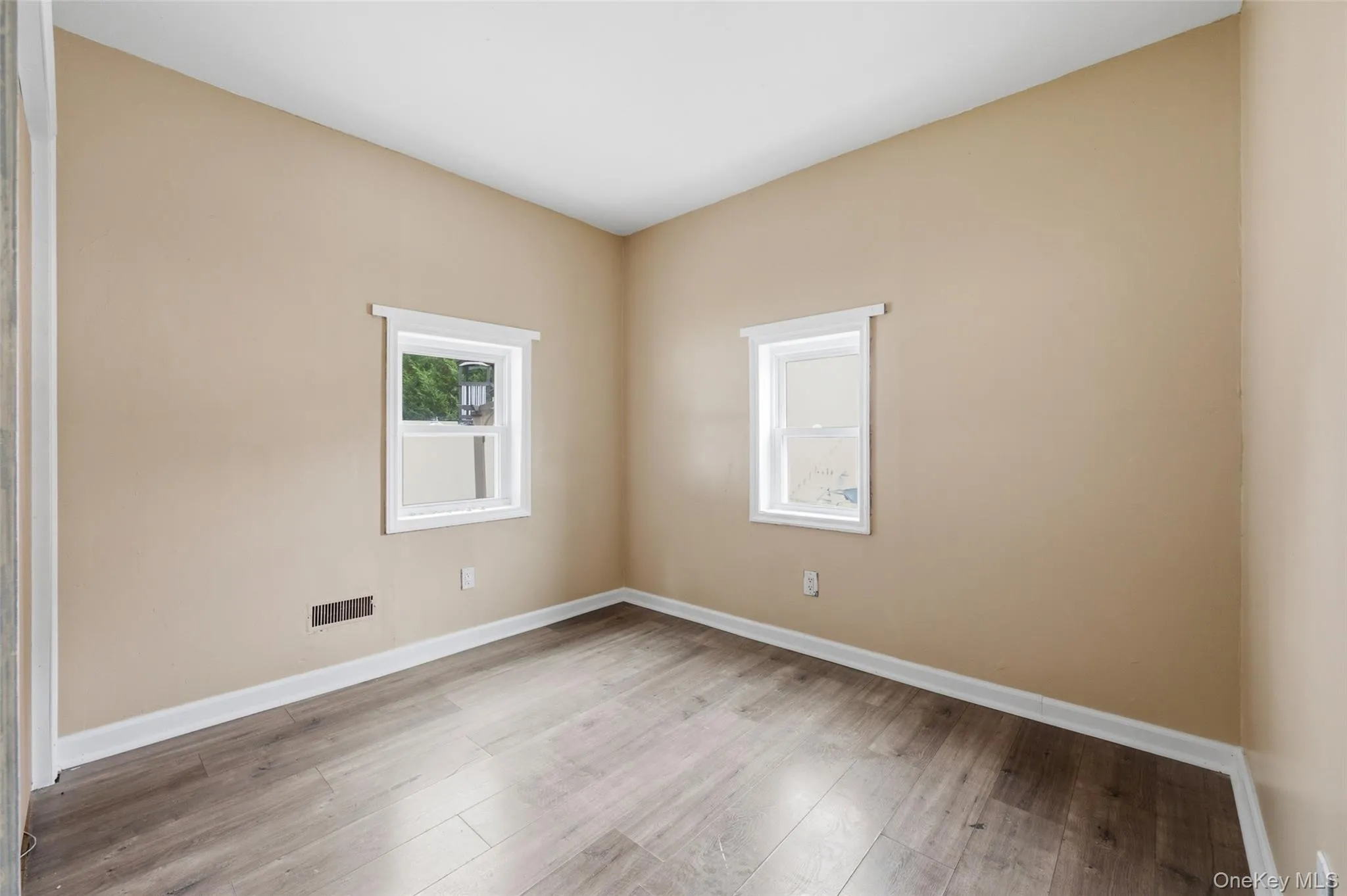 14 Nevada Road, West Babylon, NY, 3 Bedrooms Bedrooms, 6 Rooms Rooms,2 BathroomsBathrooms,Residential,For Rent,Nevada,0,1030371 14 Nevada Road, West Babylon, NY, 3 Bedrooms Bedrooms, 6 Rooms Rooms,2 BathroomsBathrooms,Residential,For Rent,Nevada,0,1030371