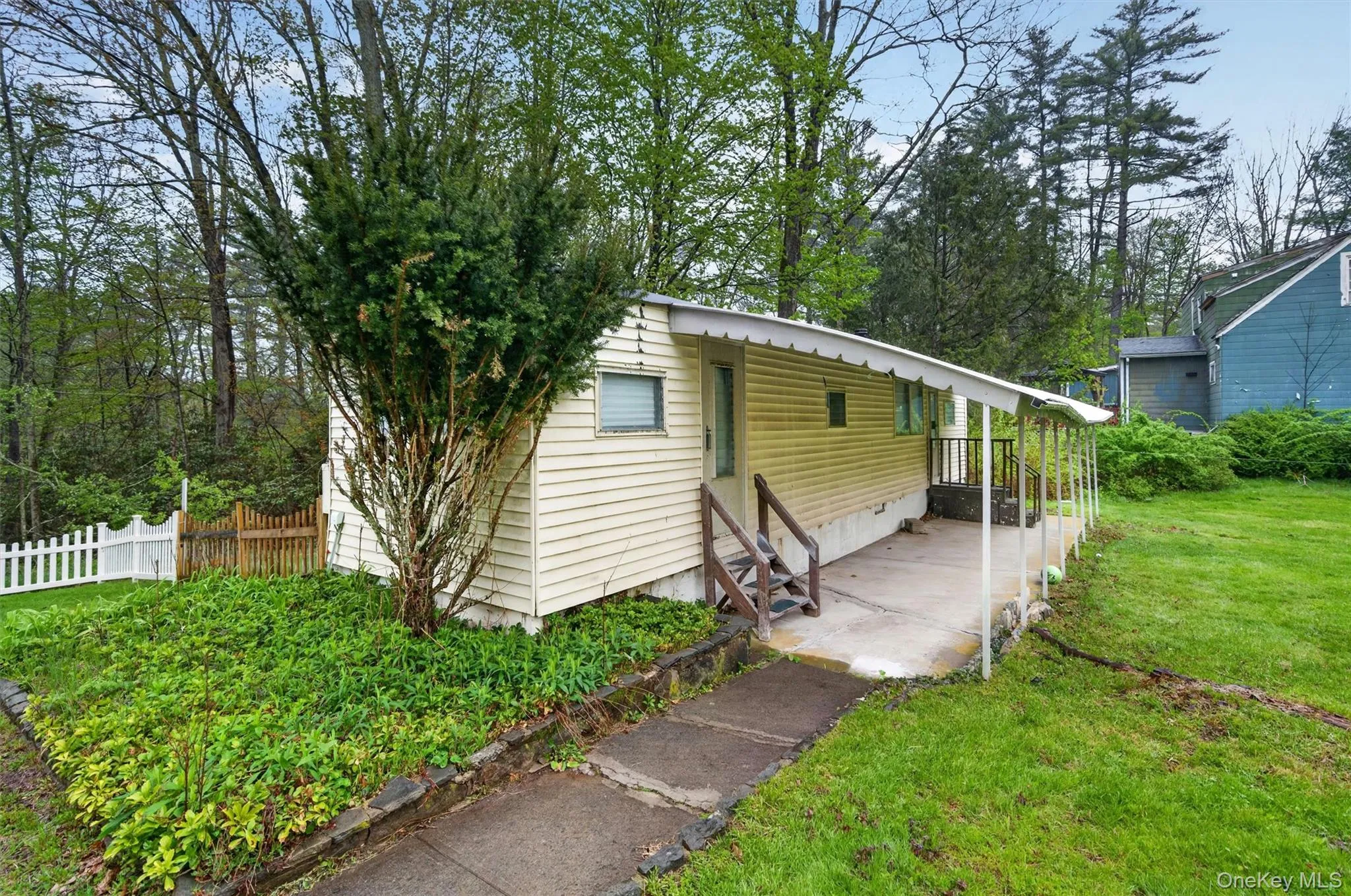 6355 State Route 42, Fallsburg, NY, 6 Bedrooms Bedrooms, 17 Rooms Rooms,2 BathroomsBathrooms,Residential Lease,For Rent,State Route 42,0,1030375 6355 State Route 42, Fallsburg, NY, 6 Bedrooms Bedrooms, 17 Rooms Rooms,2 BathroomsBathrooms,Residential Lease,For Rent,State Route 42,0,1030375