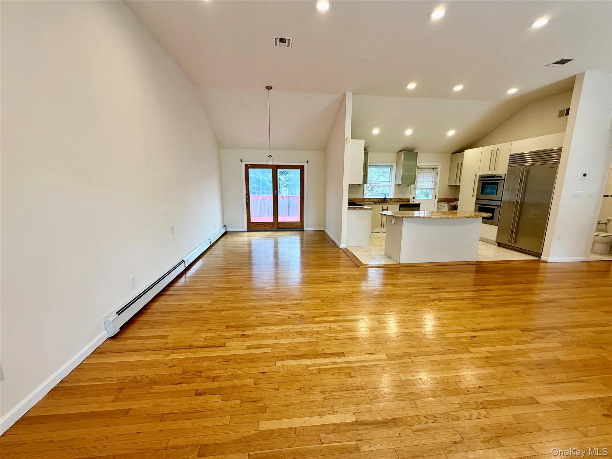 5 elm Street, North Hempstead, NY, 4 Bedroom Bedrooms, 9 Room Rooms,3 BathroomBathrooms,Residential Lease,For Rent,elm,0,1030381 5 elm Street, North Hempstead, NY, 4 Bedroom Bedrooms, 9 Room Rooms,3 BathroomBathrooms,Residential Lease,For Rent,elm,0,1030381
