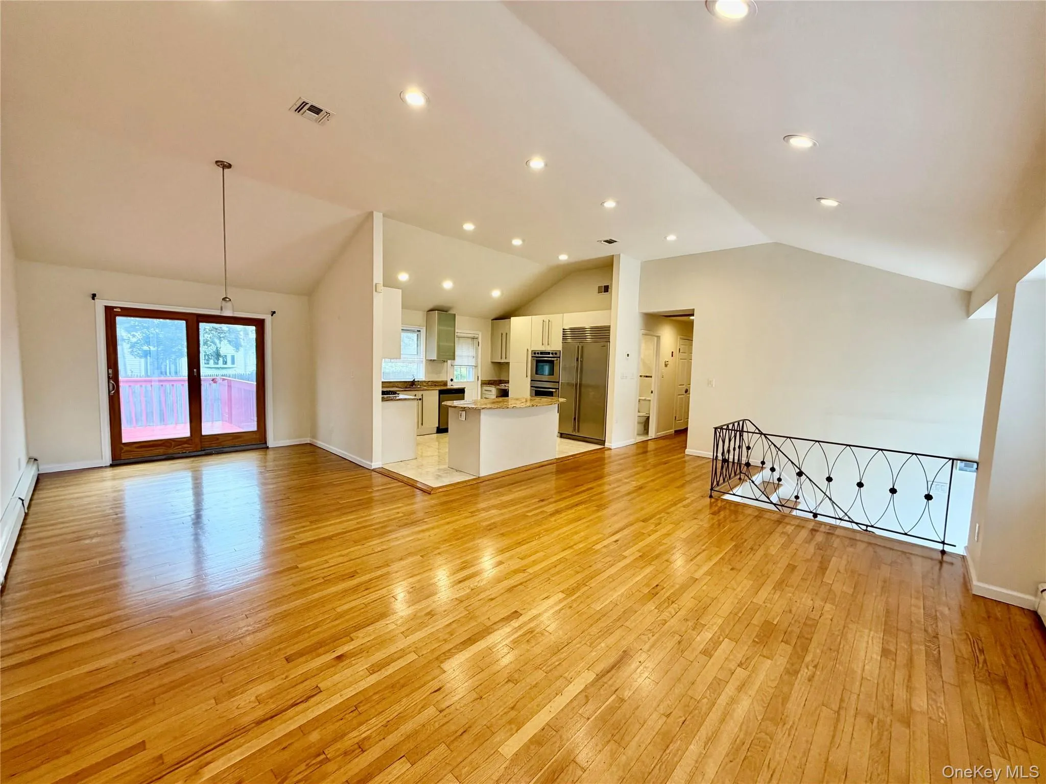 5 elm Street, North Hempstead, NY, 4 Bedroom Bedrooms, 9 Room Rooms,3 BathroomBathrooms,Residential Lease,For Rent,elm,0,1030381 5 elm Street, North Hempstead, NY, 4 Bedroom Bedrooms, 9 Room Rooms,3 BathroomBathrooms,Residential Lease,For Rent,elm,0,1030381