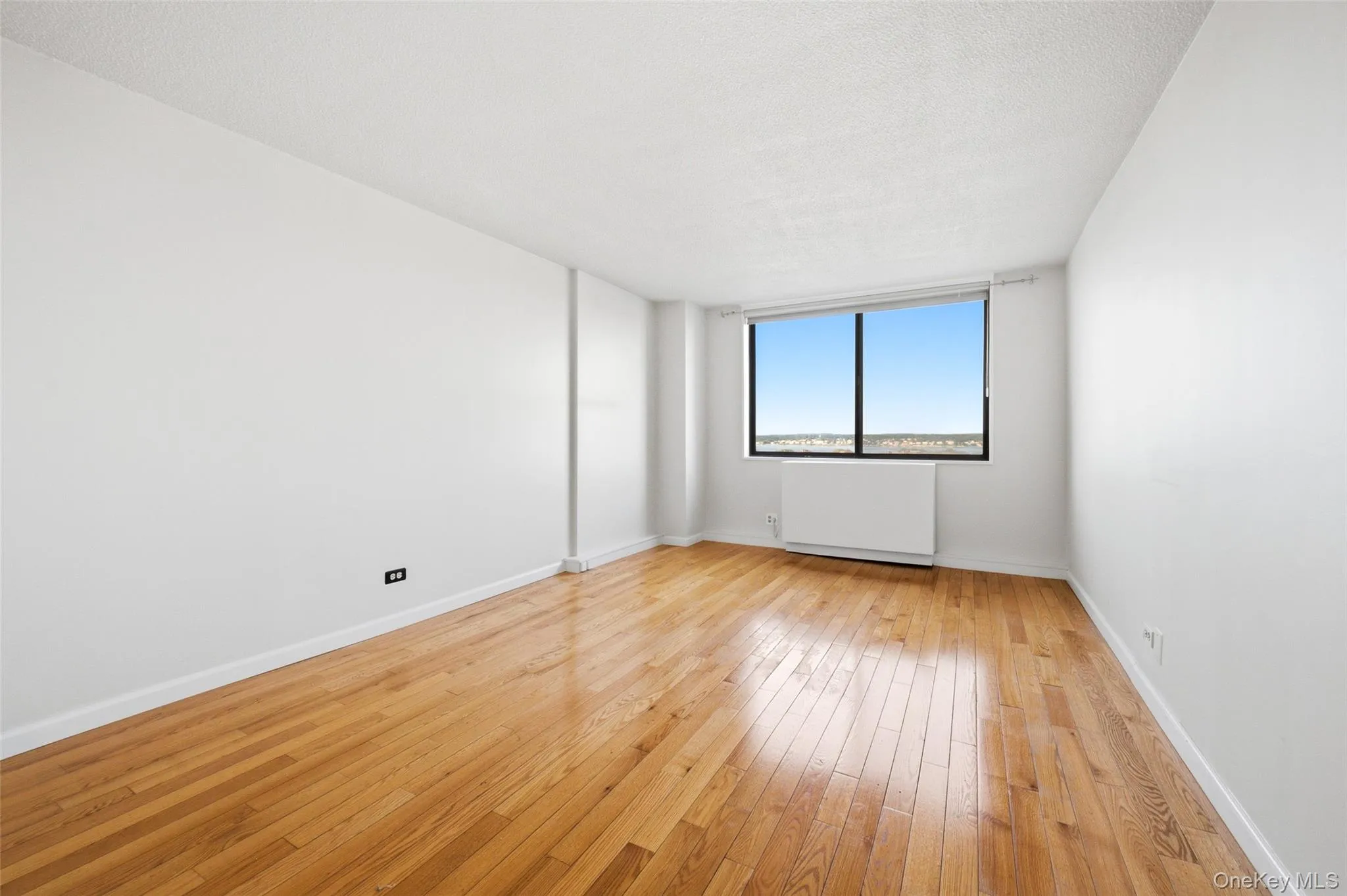 2 Bay Club Drive, New York, NY, 2 Bedrooms Bedrooms, 5 Rooms Rooms,1 BathroomBathrooms,Residential,For Rent,Bay Club,0,1030383 2 Bay Club Drive, New York, NY, 2 Bedrooms Bedrooms, 5 Rooms Rooms,1 BathroomBathrooms,Residential,For Rent,Bay Club,0,1030383