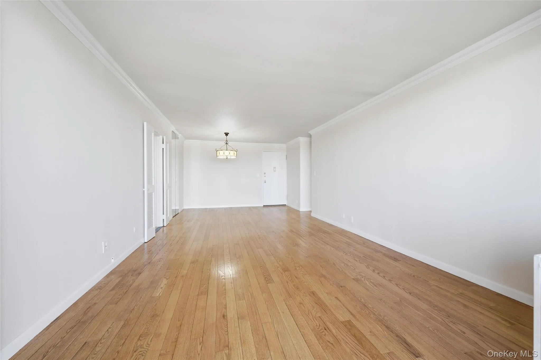 2 Bay Club Drive, New York, NY, 2 Bedrooms Bedrooms, 5 Rooms Rooms,1 BathroomBathrooms,Residential,For Rent,Bay Club,0,1030383 2 Bay Club Drive, New York, NY, 2 Bedrooms Bedrooms, 5 Rooms Rooms,1 BathroomBathrooms,Residential,For Rent,Bay Club,0,1030383