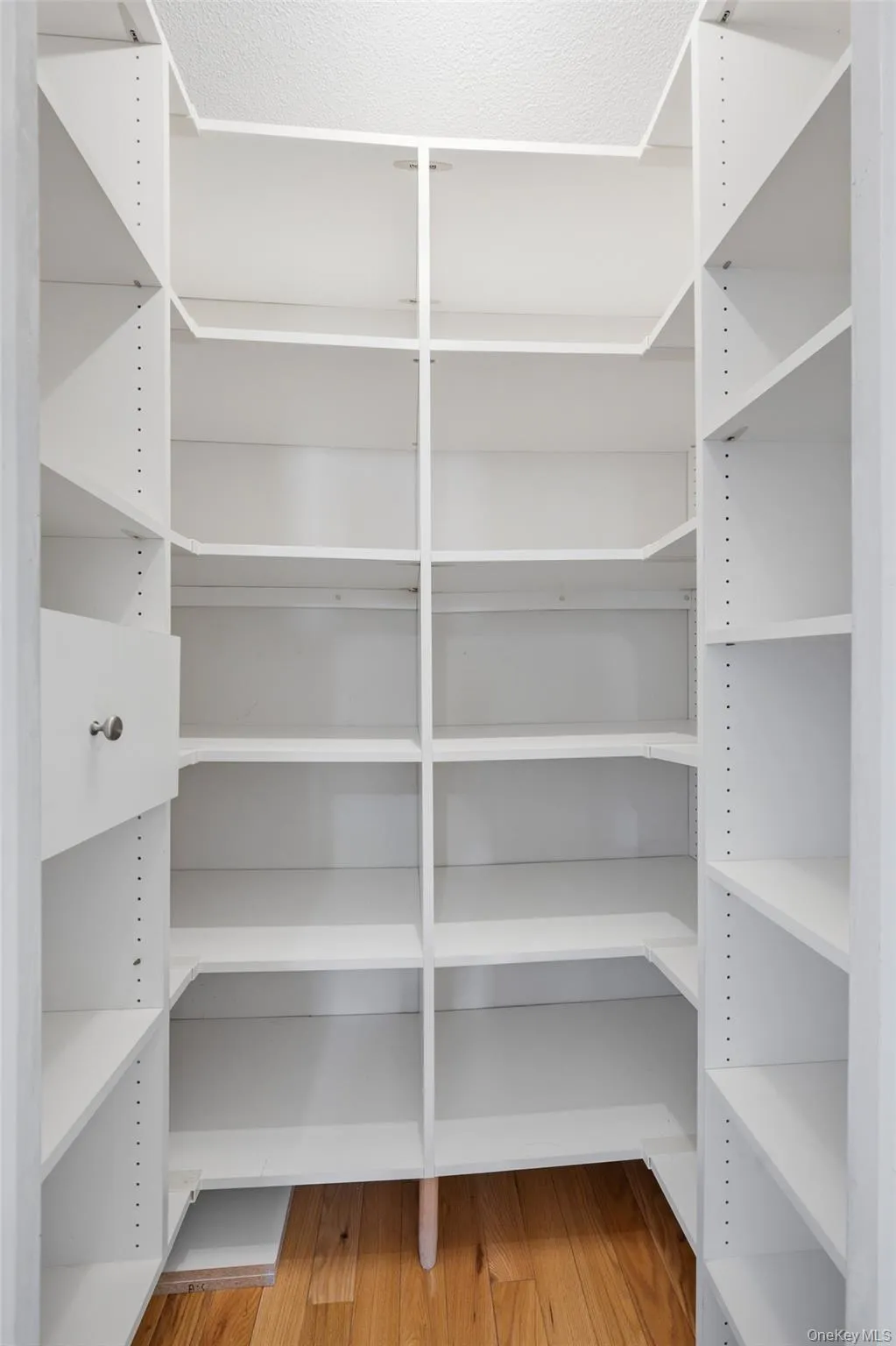 2 Bay Club Drive, New York, NY, 2 Bedrooms Bedrooms, 5 Rooms Rooms,1 BathroomBathrooms,Residential,For Rent,Bay Club,0,1030383 2 Bay Club Drive, New York, NY, 2 Bedrooms Bedrooms, 5 Rooms Rooms,1 BathroomBathrooms,Residential,For Rent,Bay Club,0,1030383