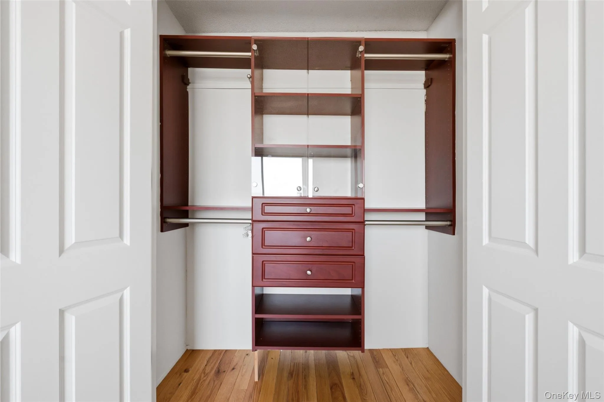 2 Bay Club Drive, New York, NY, 2 Bedrooms Bedrooms, 5 Rooms Rooms,1 BathroomBathrooms,Residential,For Rent,Bay Club,0,1030383 2 Bay Club Drive, New York, NY, 2 Bedrooms Bedrooms, 5 Rooms Rooms,1 BathroomBathrooms,Residential,For Rent,Bay Club,0,1030383