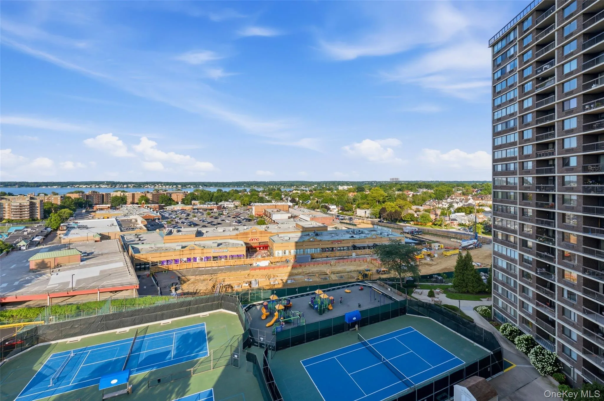 2 Bay Club Drive, New York, NY, 2 Bedrooms Bedrooms, 5 Rooms Rooms,1 BathroomBathrooms,Residential,For Rent,Bay Club,0,1030383 2 Bay Club Drive, New York, NY, 2 Bedrooms Bedrooms, 5 Rooms Rooms,1 BathroomBathrooms,Residential,For Rent,Bay Club,0,1030383