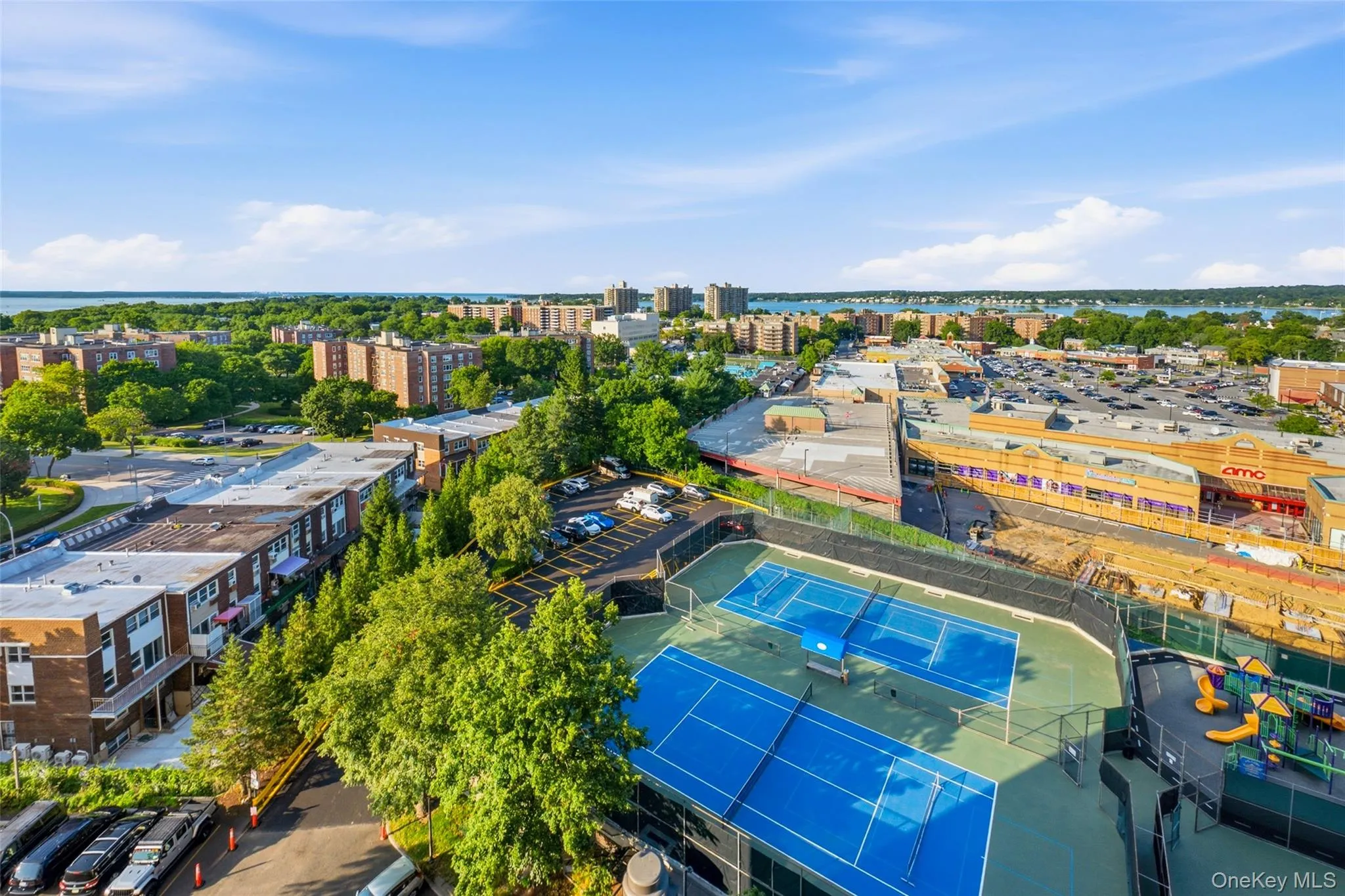 2 Bay Club Drive, New York, NY, 2 Bedrooms Bedrooms, 5 Rooms Rooms,1 BathroomBathrooms,Residential,For Rent,Bay Club,0,1030383 2 Bay Club Drive, New York, NY, 2 Bedrooms Bedrooms, 5 Rooms Rooms,1 BathroomBathrooms,Residential,For Rent,Bay Club,0,1030383
