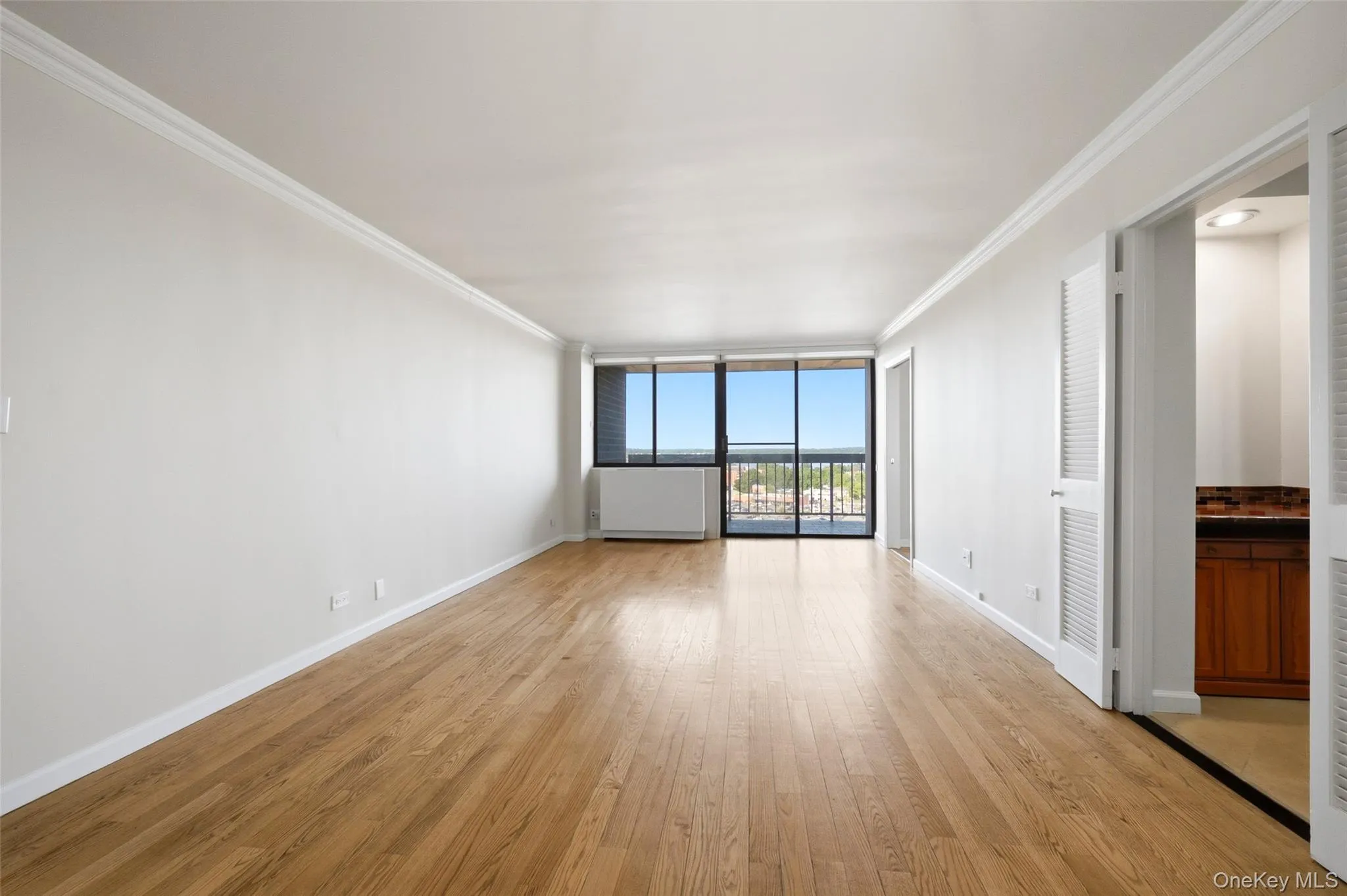 2 Bay Club Drive, New York, NY, 2 Bedrooms Bedrooms, 5 Rooms Rooms,1 BathroomBathrooms,Residential,For Rent,Bay Club,0,1030383 2 Bay Club Drive, New York, NY, 2 Bedrooms Bedrooms, 5 Rooms Rooms,1 BathroomBathrooms,Residential,For Rent,Bay Club,0,1030383