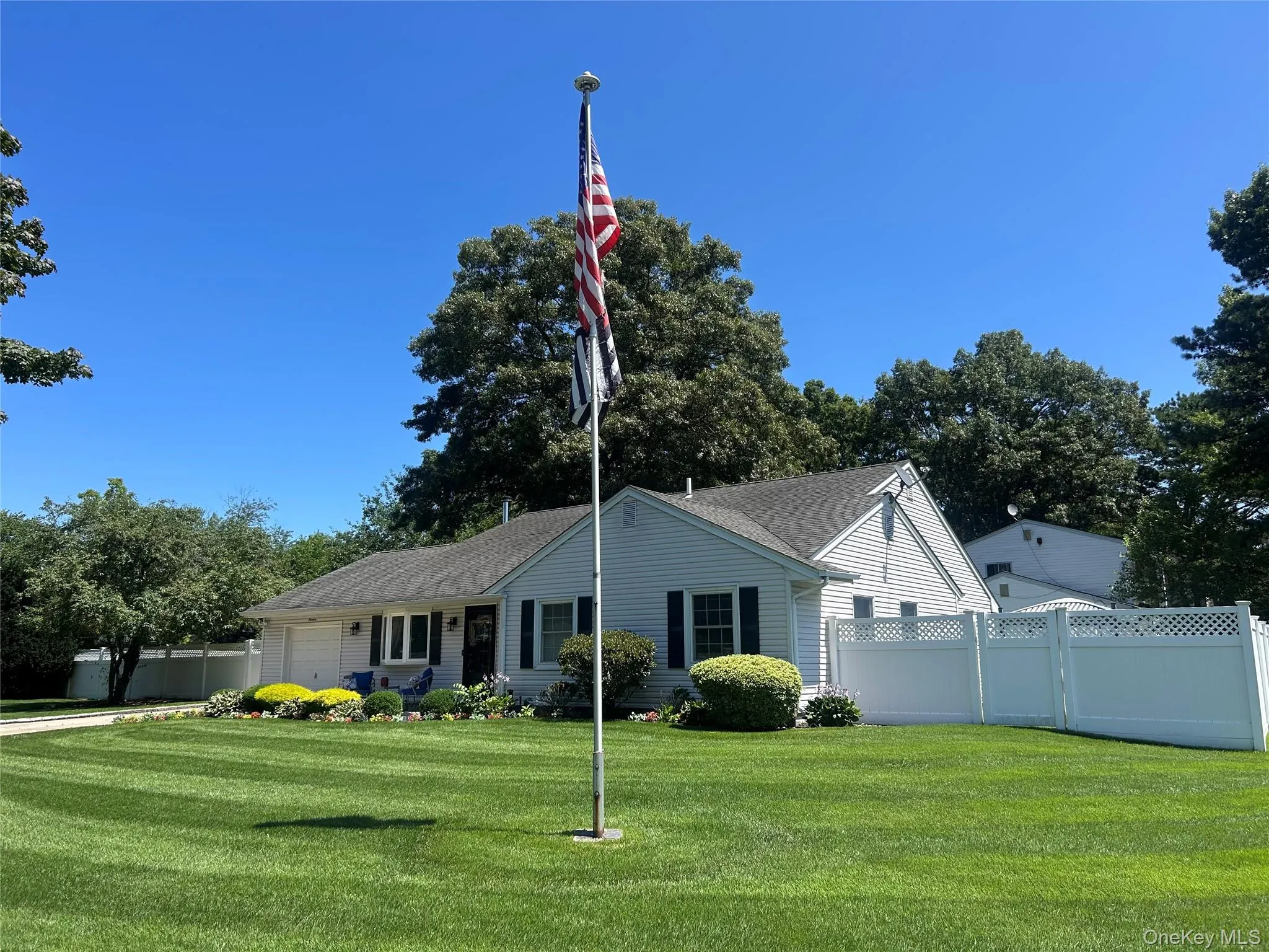 19 Sandpiper Lane, Brookhaven, NY, 4 Bedrooms Bedrooms, 8 Rooms Rooms,2 BathroomsBathrooms,Residential,For Rent,Sandpiper,0,1030388 19 Sandpiper Lane, Brookhaven, NY, 4 Bedrooms Bedrooms, 8 Rooms Rooms,2 BathroomsBathrooms,Residential,For Rent,Sandpiper,0,1030388