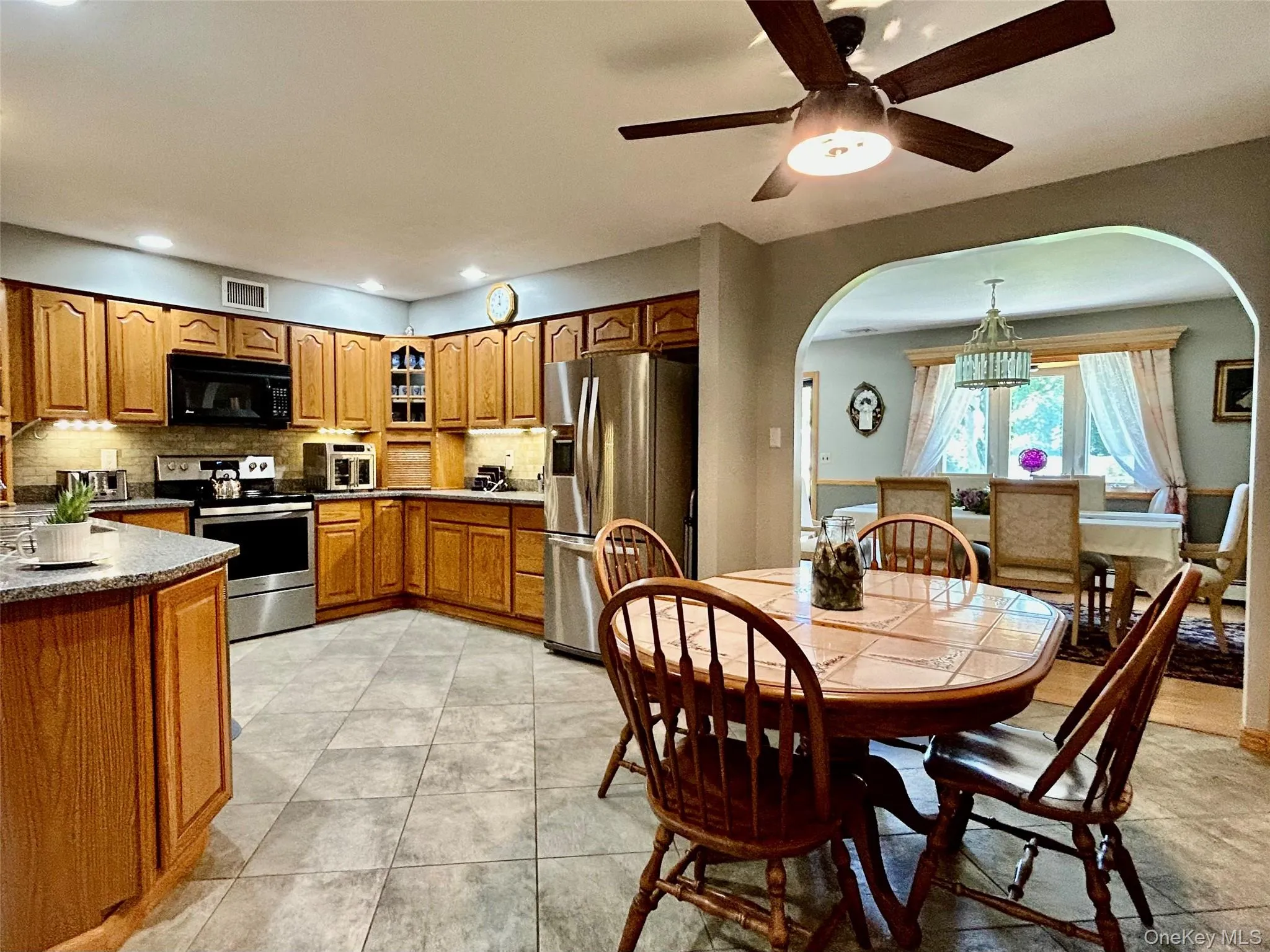 19 Sandpiper Lane, Brookhaven, NY, 4 Bedrooms Bedrooms, 8 Rooms Rooms,2 BathroomsBathrooms,Residential,For Rent,Sandpiper,0,1030388 19 Sandpiper Lane, Brookhaven, NY, 4 Bedrooms Bedrooms, 8 Rooms Rooms,2 BathroomsBathrooms,Residential,For Rent,Sandpiper,0,1030388
