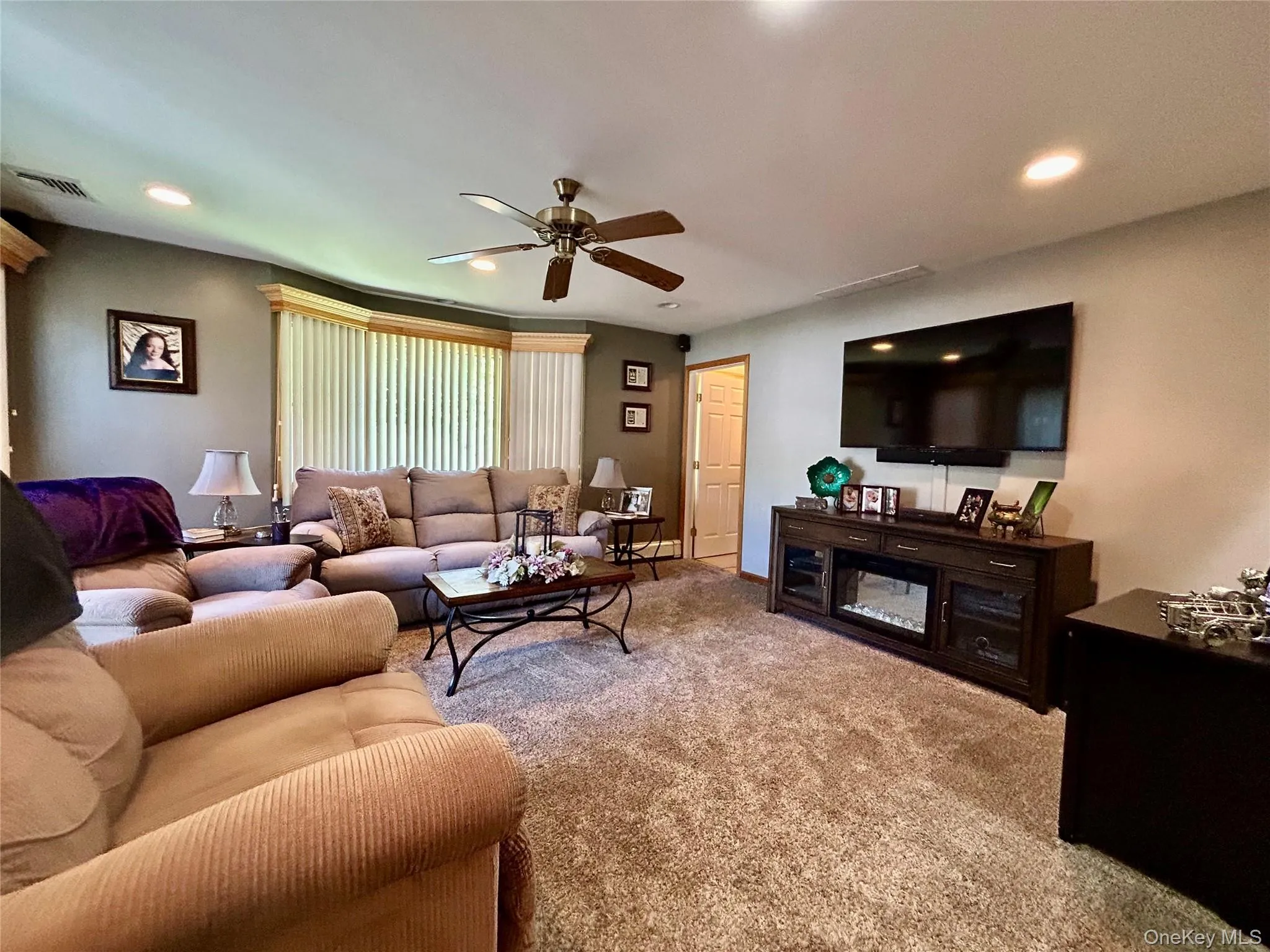 19 Sandpiper Lane, Brookhaven, NY, 4 Bedrooms Bedrooms, 8 Rooms Rooms,2 BathroomsBathrooms,Residential,For Rent,Sandpiper,0,1030388 19 Sandpiper Lane, Brookhaven, NY, 4 Bedrooms Bedrooms, 8 Rooms Rooms,2 BathroomsBathrooms,Residential,For Rent,Sandpiper,0,1030388