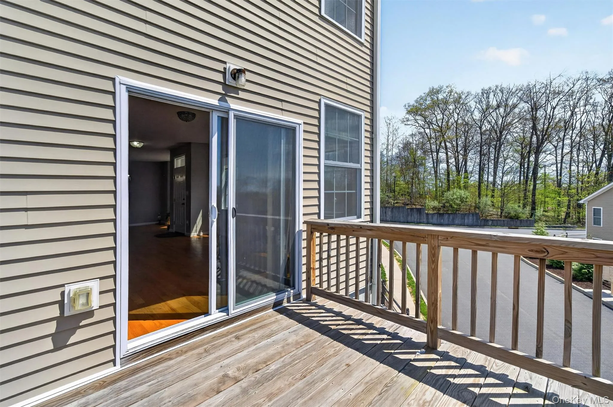 Sliders out to Outdoor space Sliders out to Outdoor space