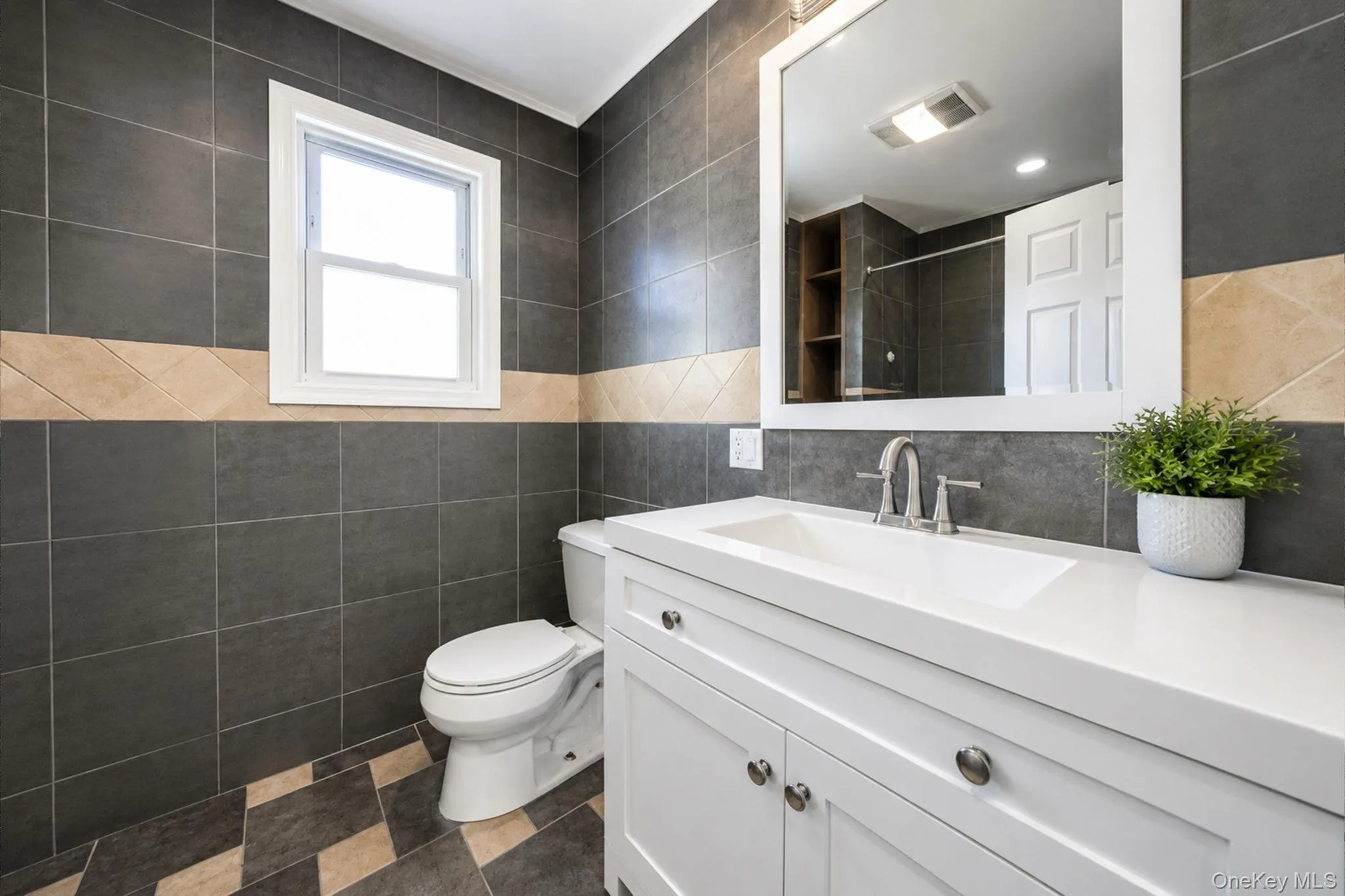 12 Nelson Street, Hempstead, NY, 3 Bedrooms Bedrooms, 7 Rooms Rooms,2 BathroomsBathrooms,Residential,For Rent,Nelson,0,1030396 12 Nelson Street, Hempstead, NY, 3 Bedrooms Bedrooms, 7 Rooms Rooms,2 BathroomsBathrooms,Residential,For Rent,Nelson,0,1030396