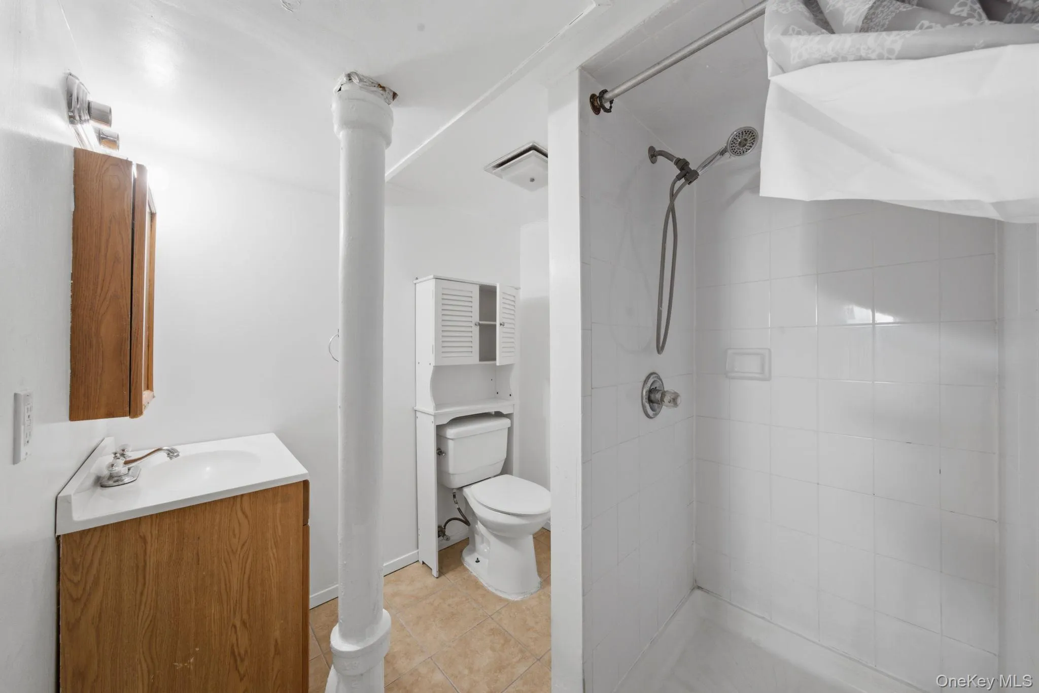12 Nelson Street, Hempstead, NY, 3 Bedrooms Bedrooms, 7 Rooms Rooms,2 BathroomsBathrooms,Residential,For Rent,Nelson,0,1030396 12 Nelson Street, Hempstead, NY, 3 Bedrooms Bedrooms, 7 Rooms Rooms,2 BathroomsBathrooms,Residential,For Rent,Nelson,0,1030396