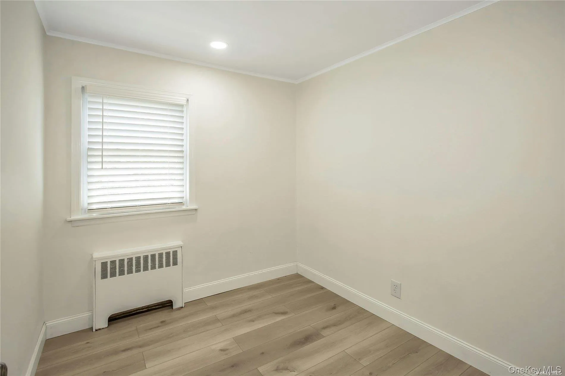 83 Knickerbocker Road, Oyster Bay, NY, 3 Bedrooms Bedrooms, 6 Rooms Rooms,2 BathroomsBathrooms,Residential Lease,For Rent,Knickerbocker,0,1030398 83 Knickerbocker Road, Oyster Bay, NY, 3 Bedrooms Bedrooms, 6 Rooms Rooms,2 BathroomsBathrooms,Residential Lease,For Rent,Knickerbocker,0,1030398