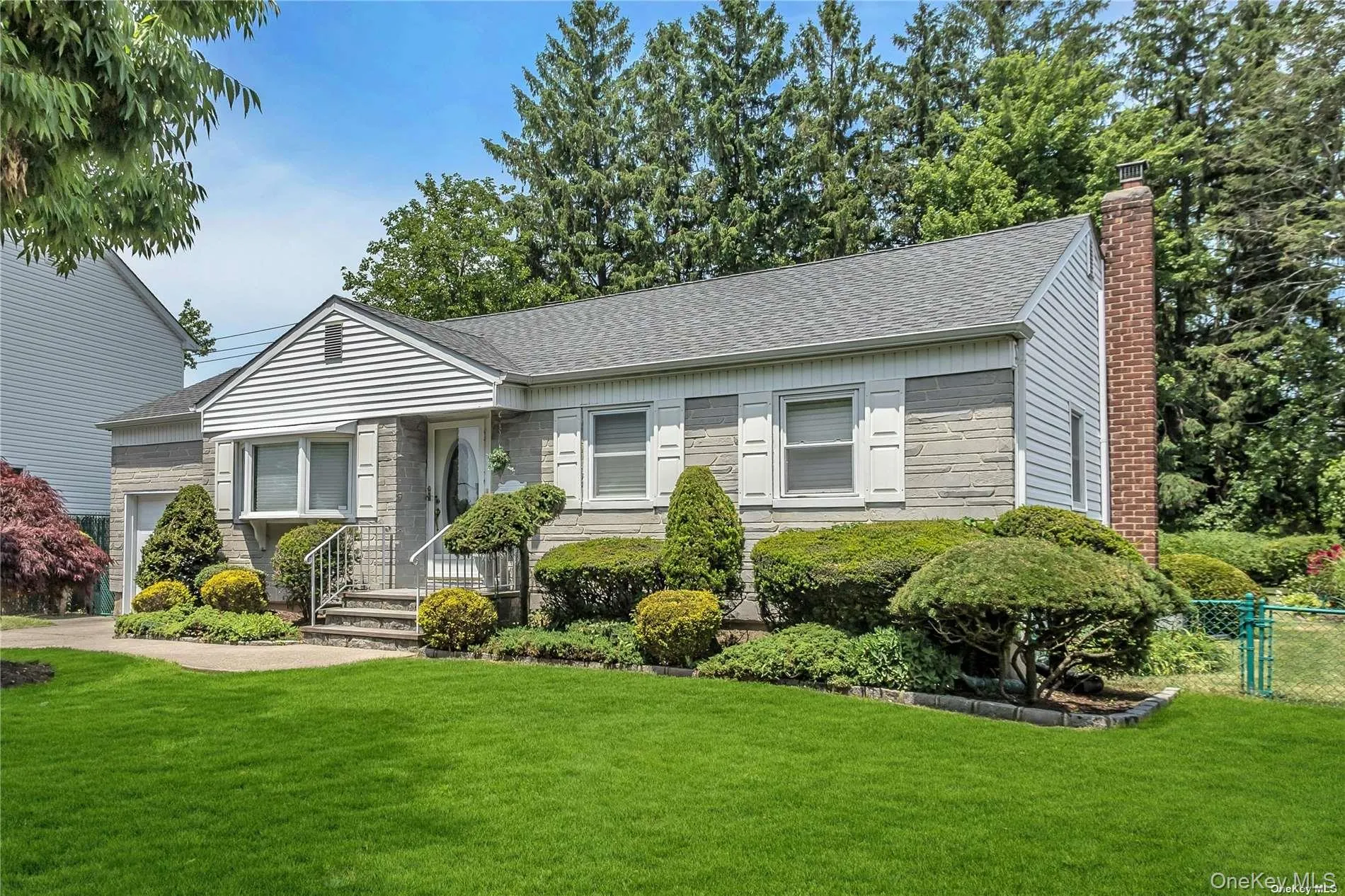 83 Knickerbocker Road, Oyster Bay, NY, 3 Bedrooms Bedrooms, 6 Rooms Rooms,2 BathroomsBathrooms,Residential Lease,For Rent,Knickerbocker,0,1030398 83 Knickerbocker Road, Oyster Bay, NY, 3 Bedrooms Bedrooms, 6 Rooms Rooms,2 BathroomsBathrooms,Residential Lease,For Rent,Knickerbocker,0,1030398